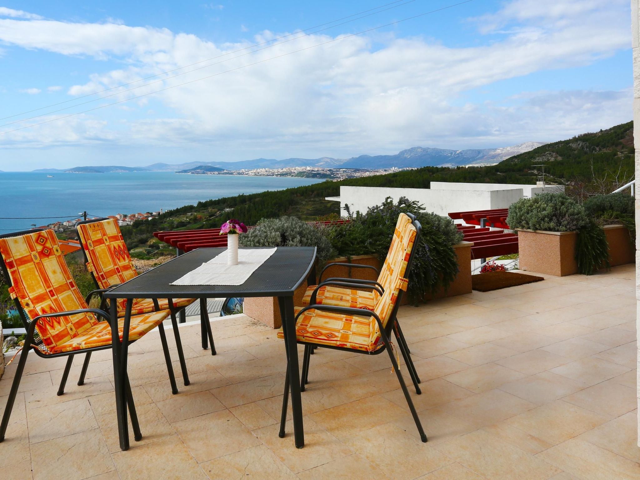 Strandnahe Ferienwohnung mit Terrasse