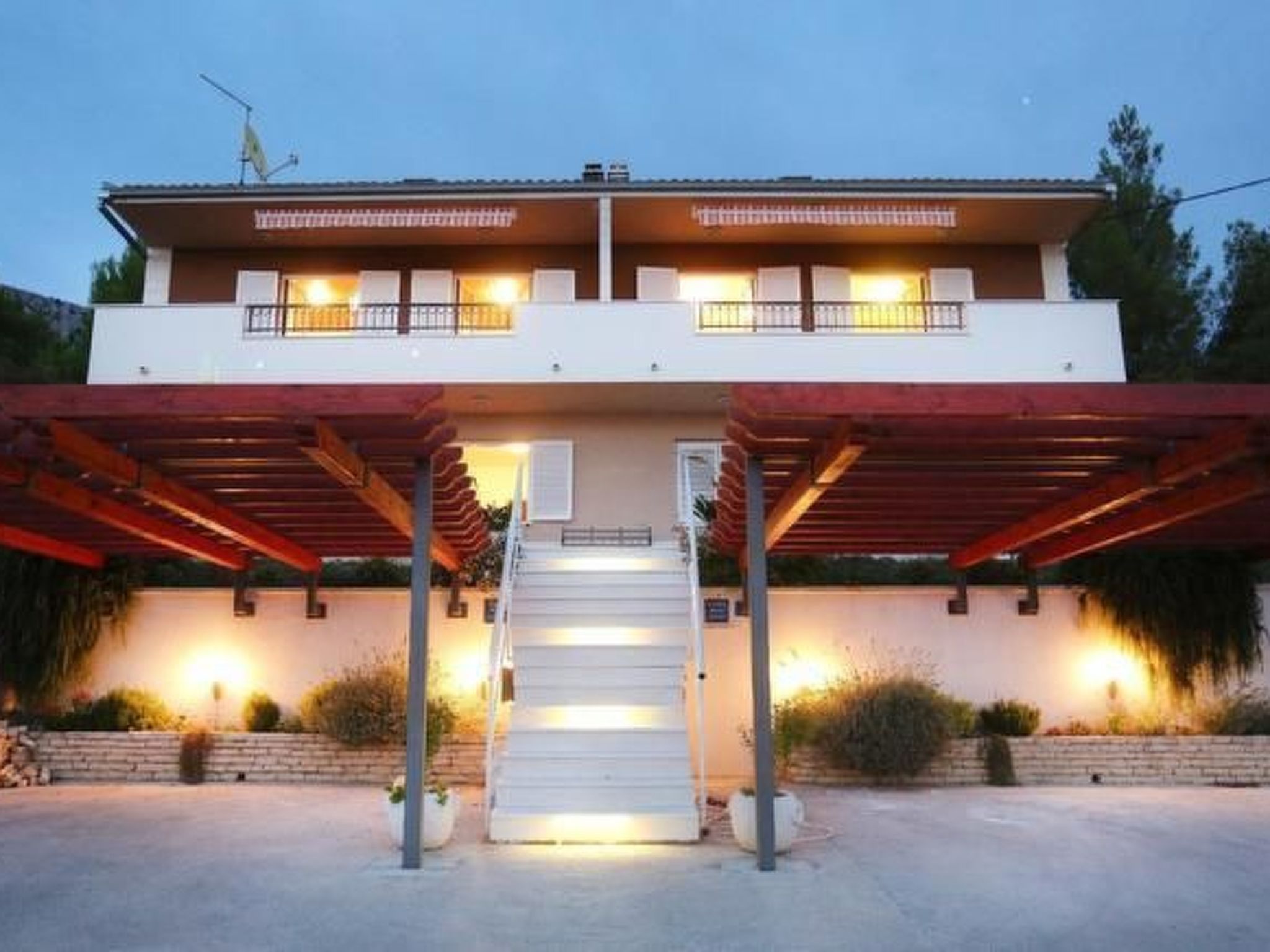 Strandnahe Ferienwohnung mit Terrasse-Image-tags.info