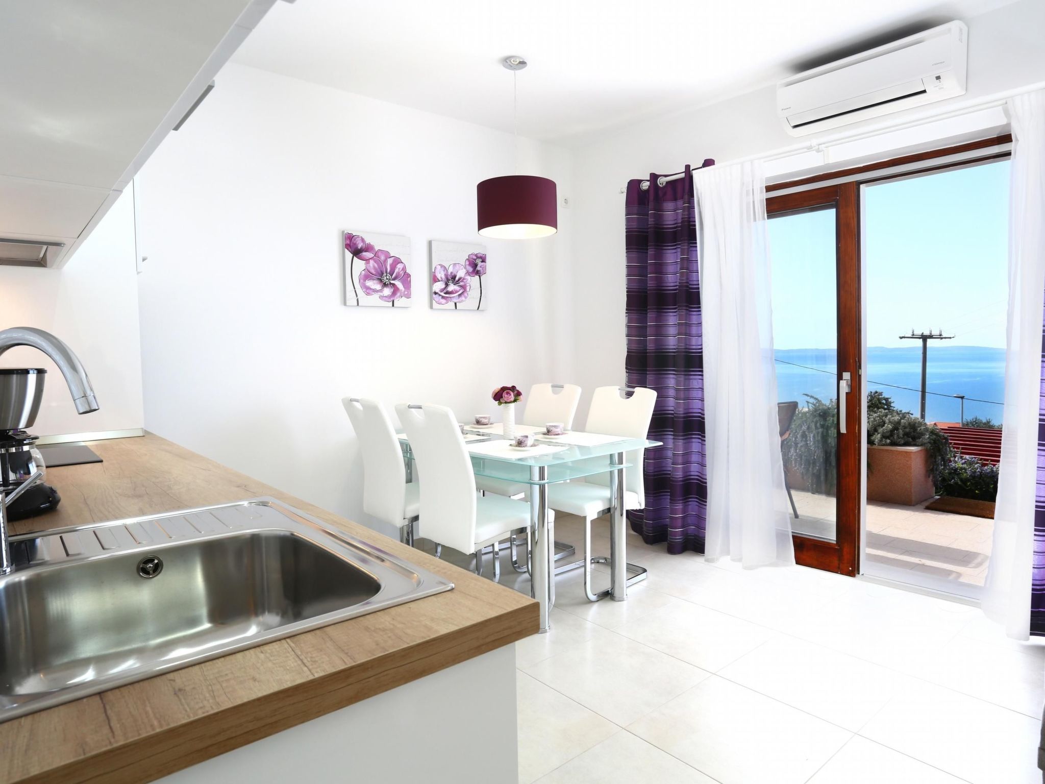 Strandnahe Ferienwohnung mit Terrasse-Image-tags.info