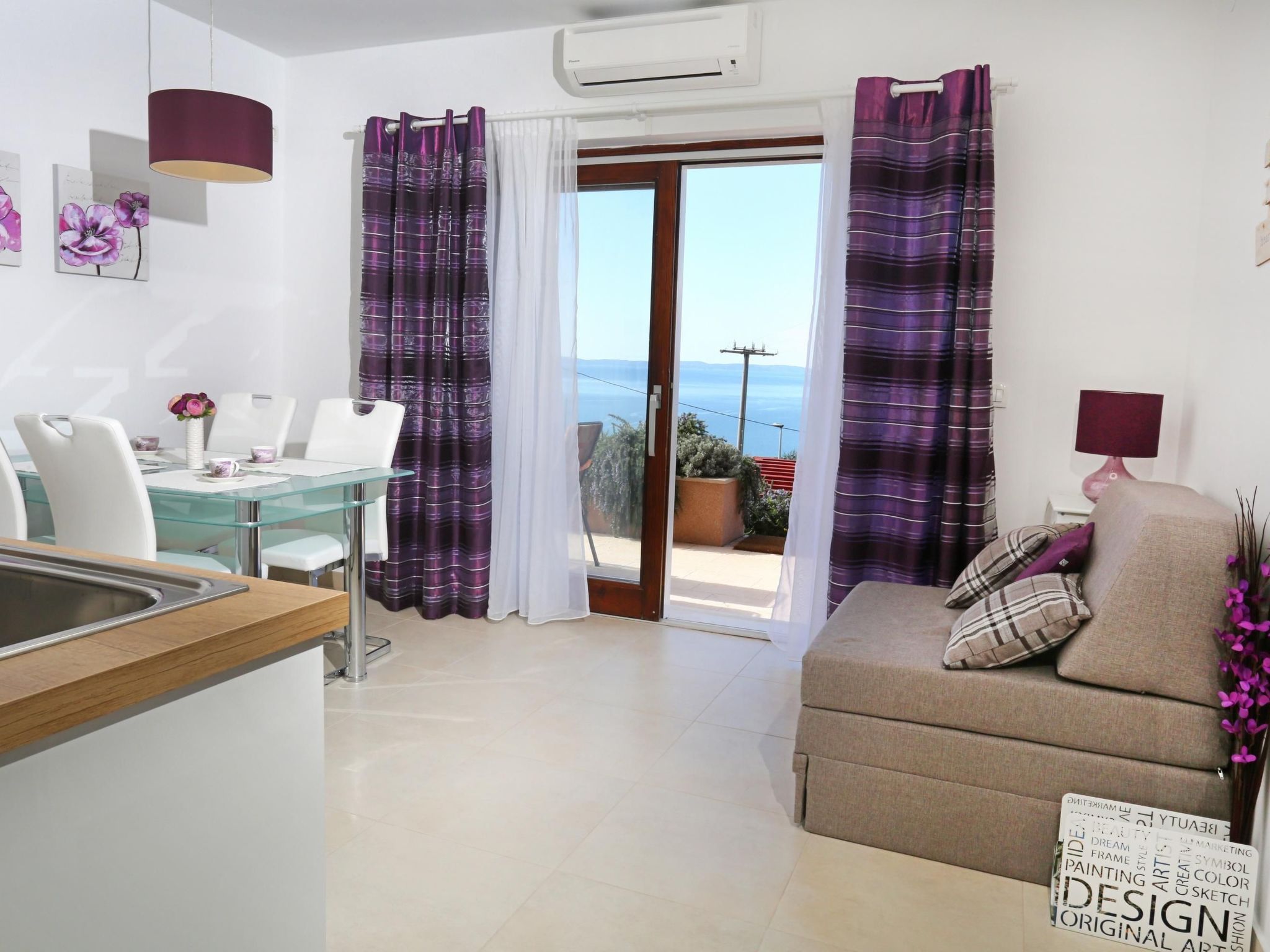 Strandnahe Ferienwohnung mit Terrasse-Image-tags.info