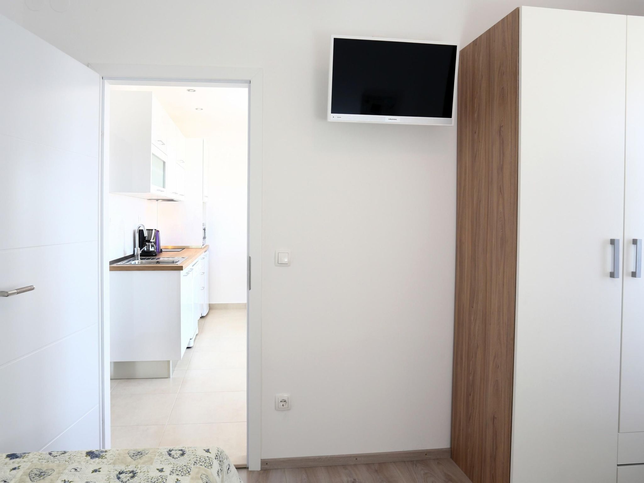 Strandnahe Ferienwohnung mit Terrasse-Image-tags.info