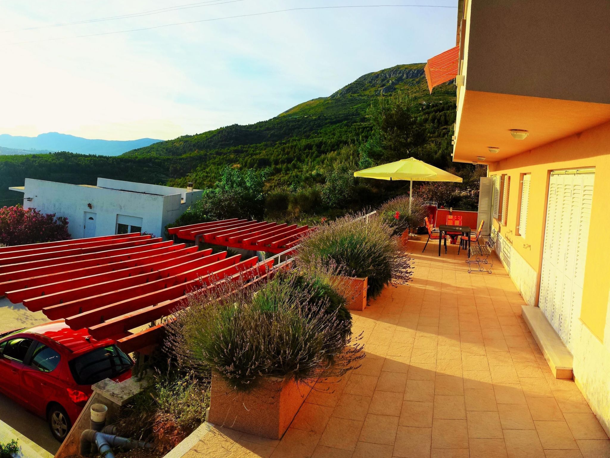 Mit Terrasse und herrlichem Ausblick