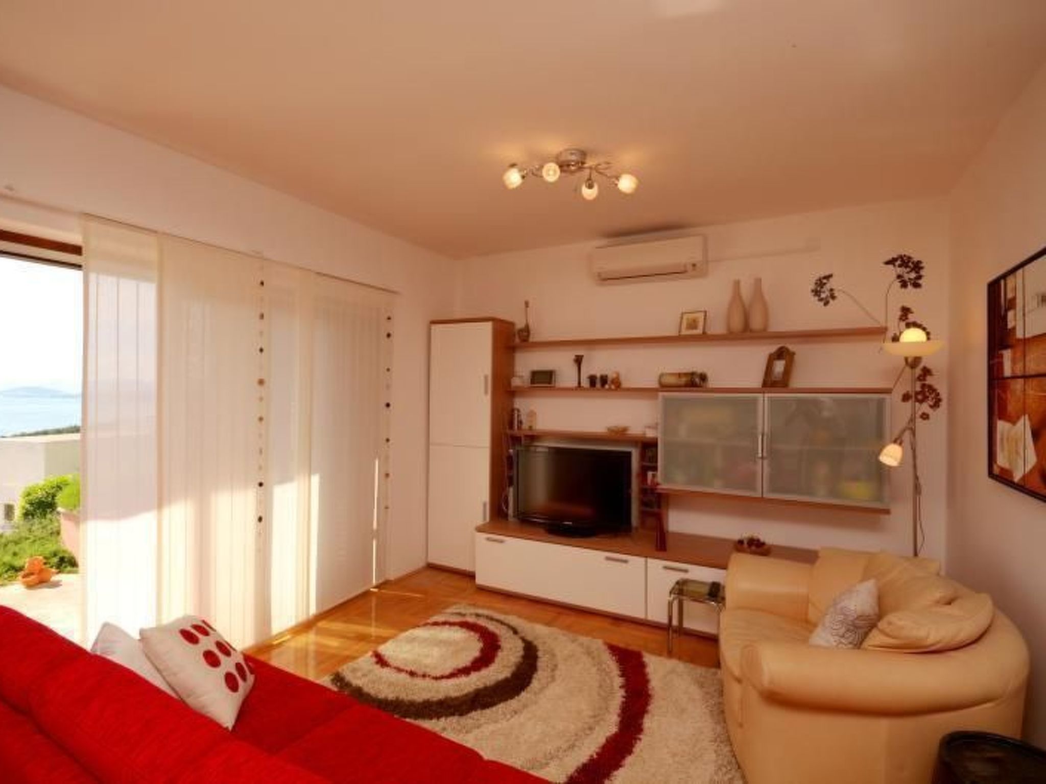 Mit Terrasse und herrlichem Ausblick-Image-tags.info