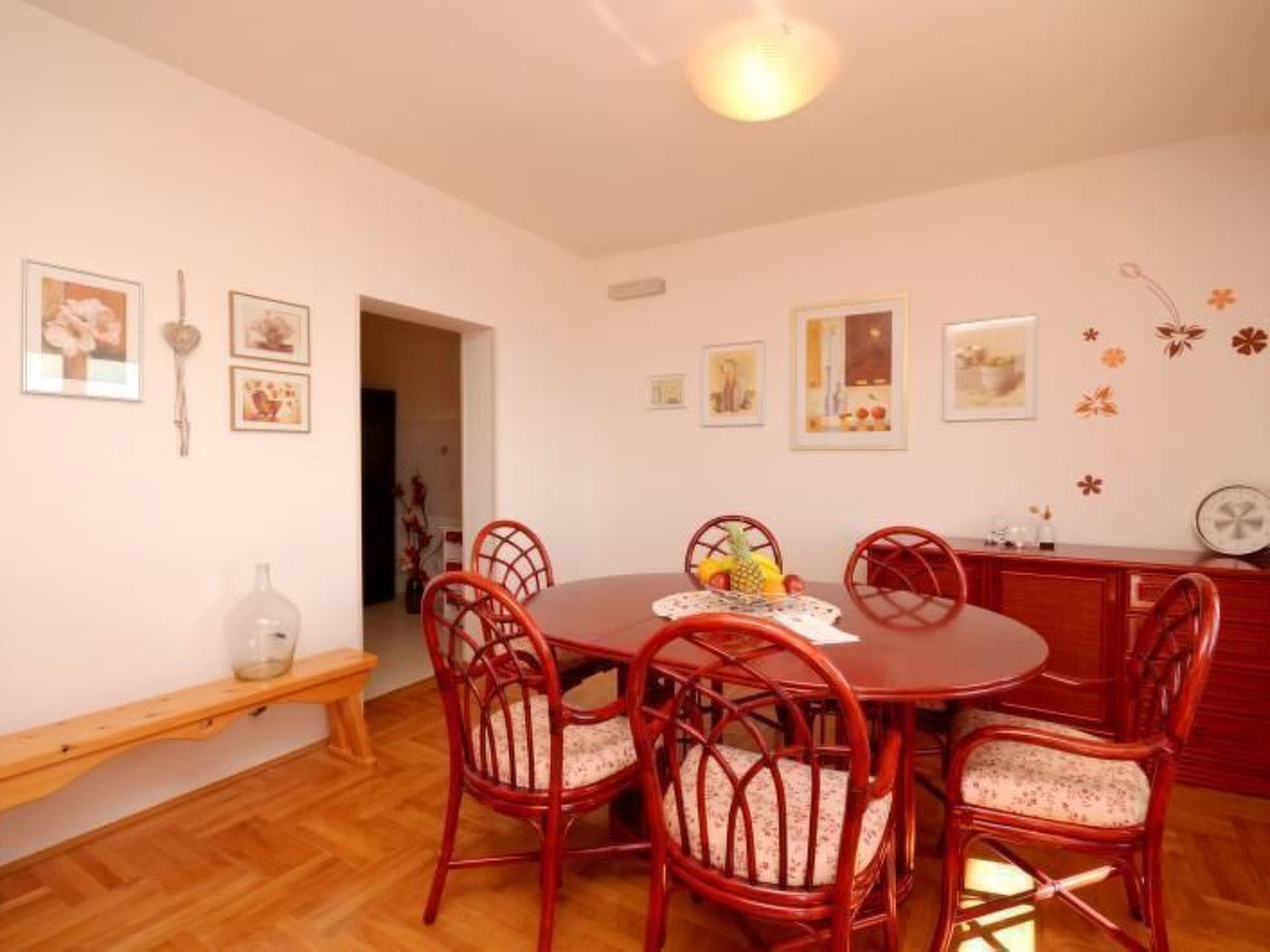 Mit Terrasse und herrlichem Ausblick-Image-tags.info