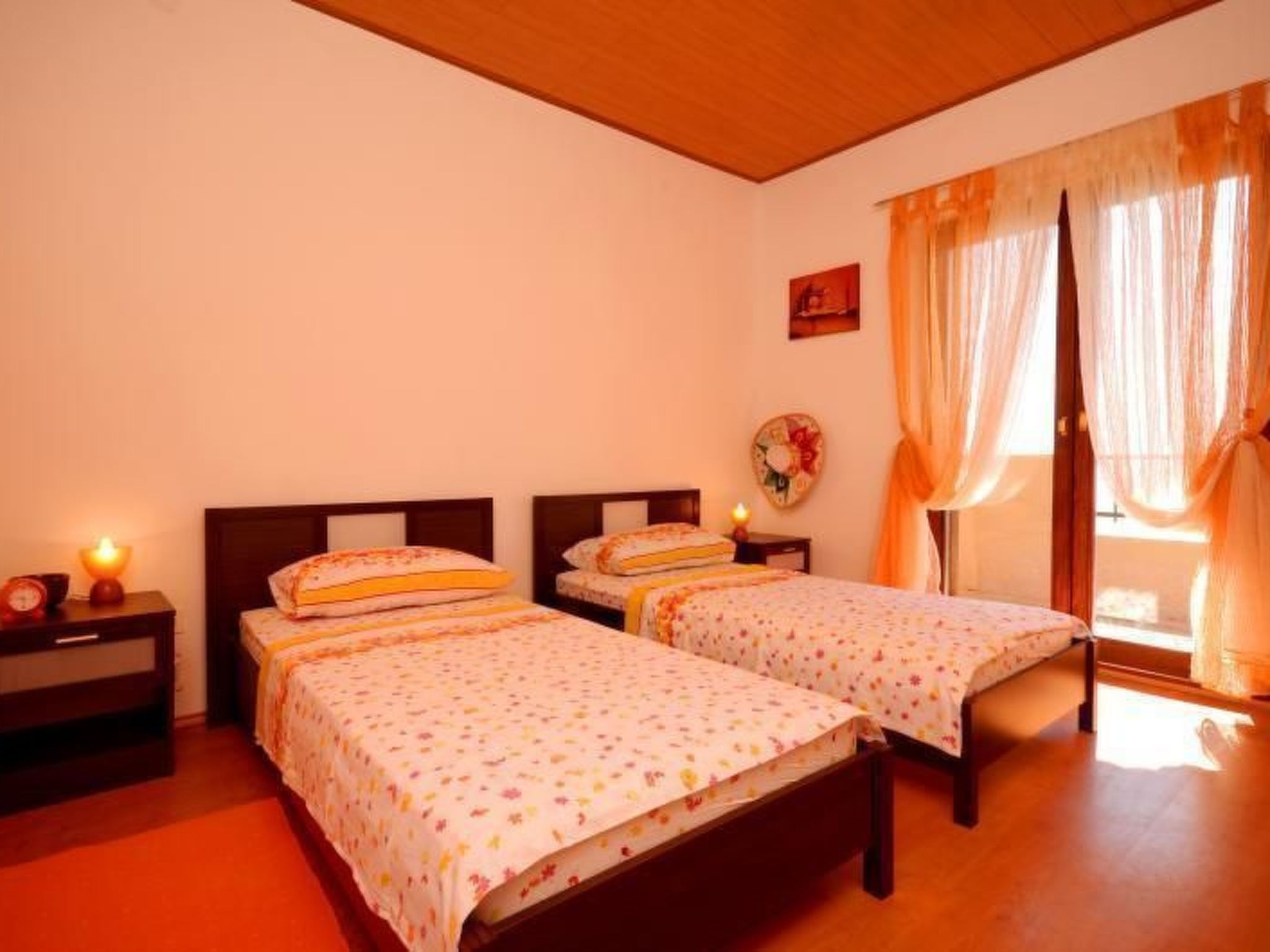 Mit Terrasse und herrlichem Ausblick-Image-tags.info