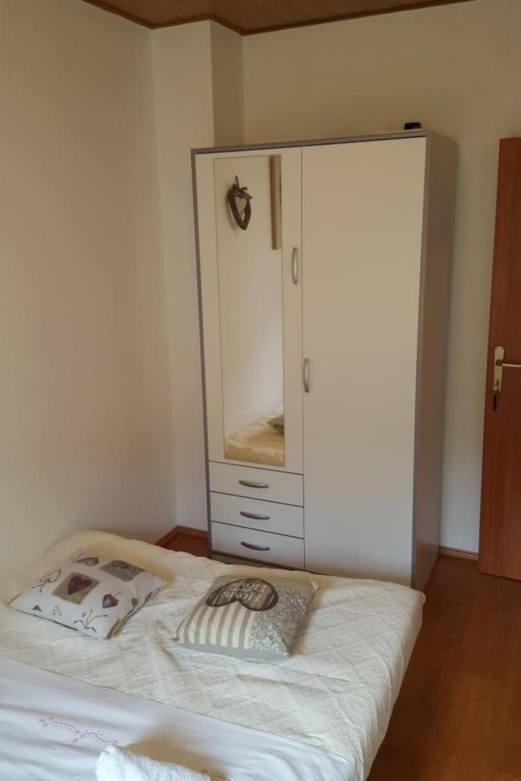 Mit Terrasse und herrlichem Ausblick-Image-tags.info