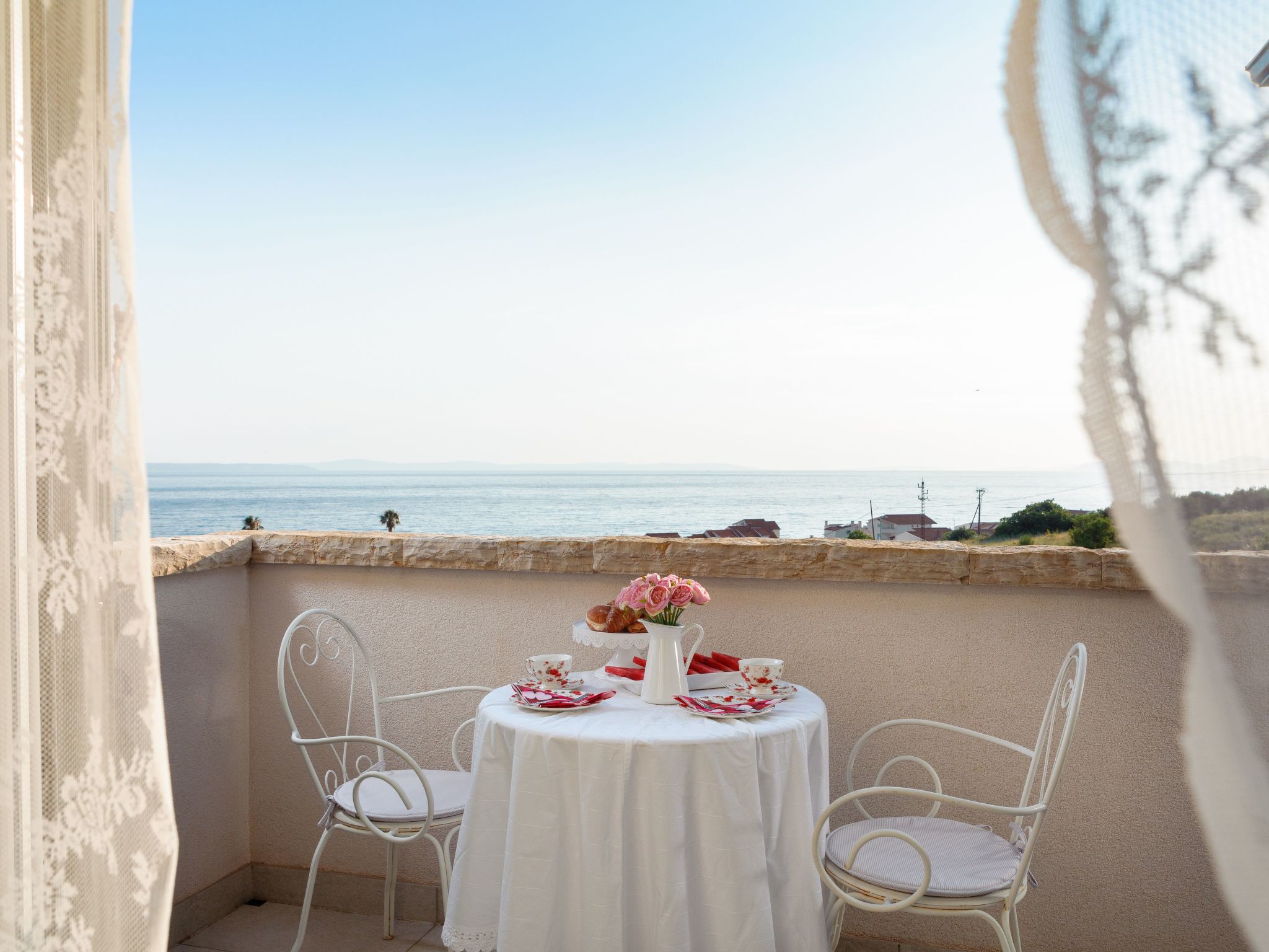 Luxuriöse Steinvilla mit privatem Swimmingpool und herrlichem Meerblick-Drinnen