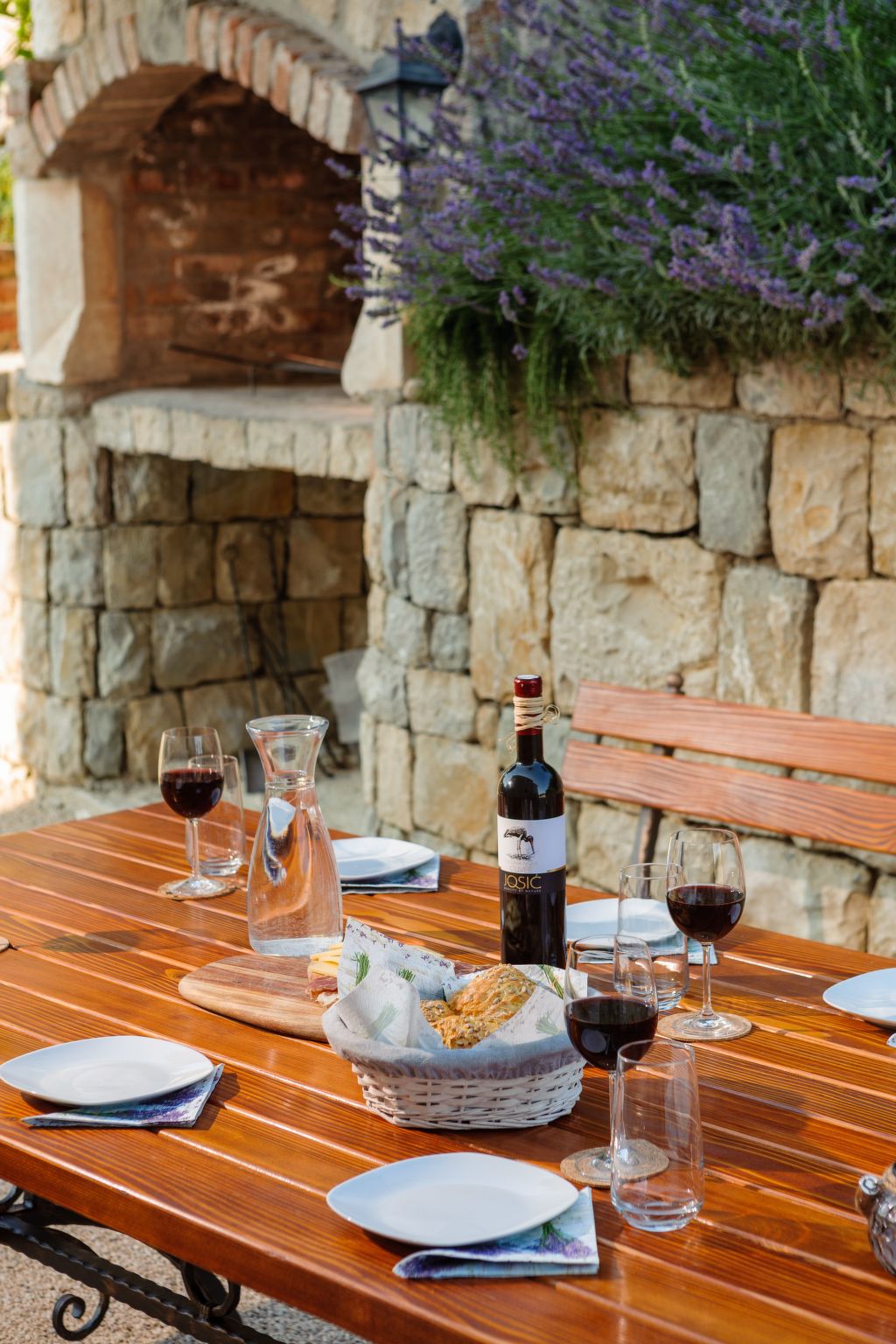 Luxuriöse Steinvilla mit privatem Swimmingpool und herrlichem Meerblick-Drinnen