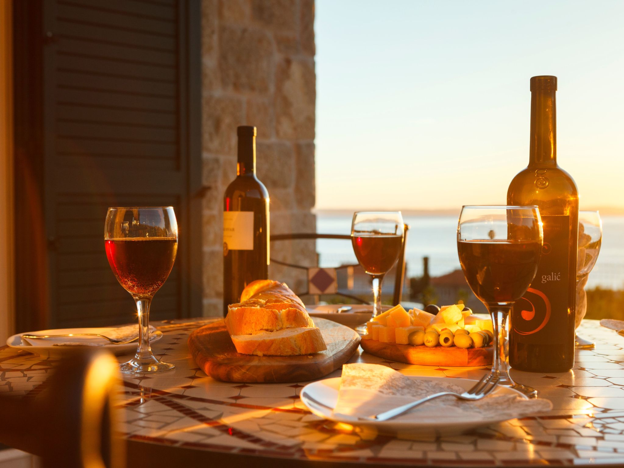 Luxuriöse Steinvilla mit privatem Swimmingpool und herrlichem Meerblick-Drinnen