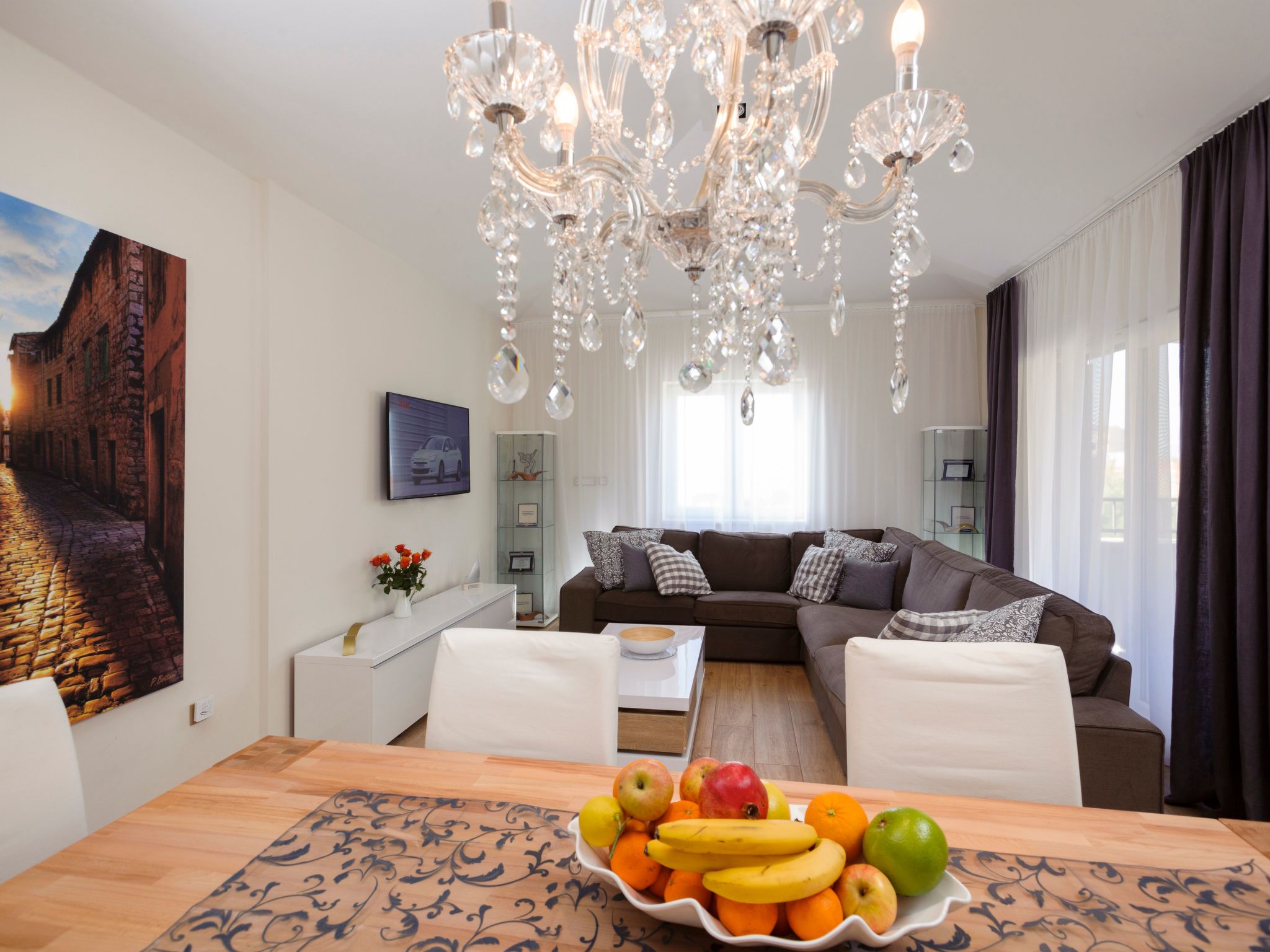 Luxuriöse Steinvilla mit privatem Swimmingpool und herrlichem Meerblick-Drinnen