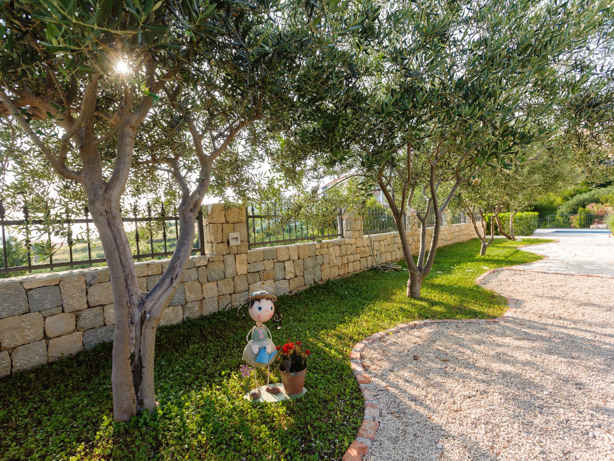 Luxuriöse Steinvilla mit privatem Swimmingpool und herrlichem Meerblick-Drinnen
