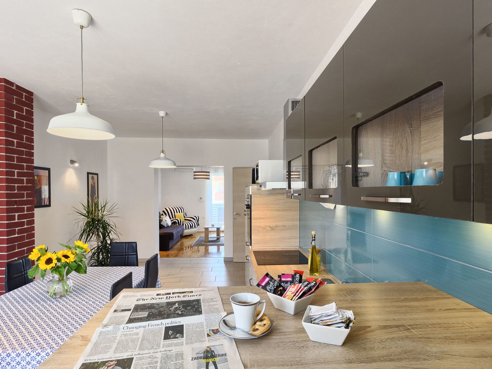 "Split Area Apartment"-Dedans