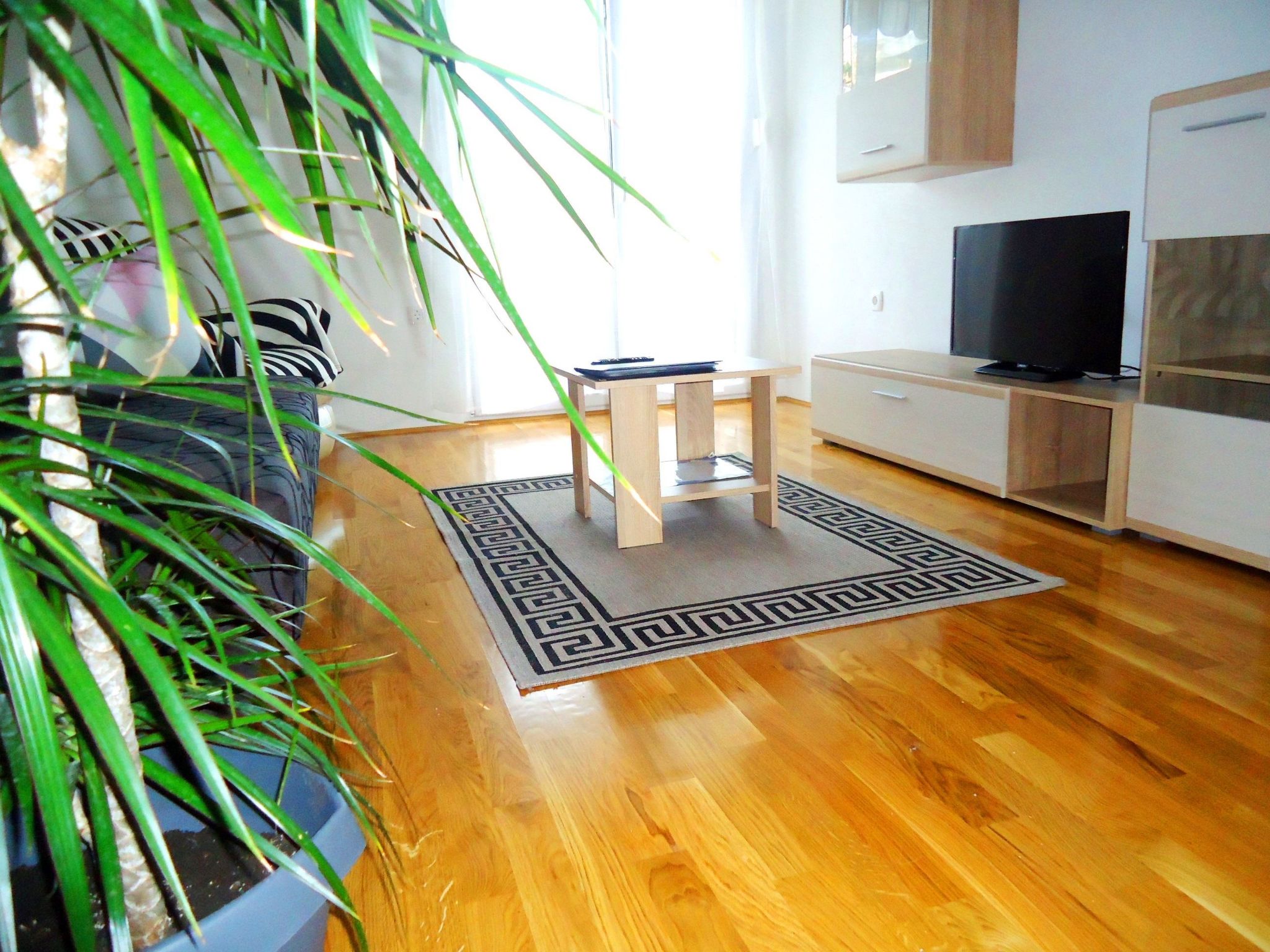 "Split Area Apartment"-Dedans