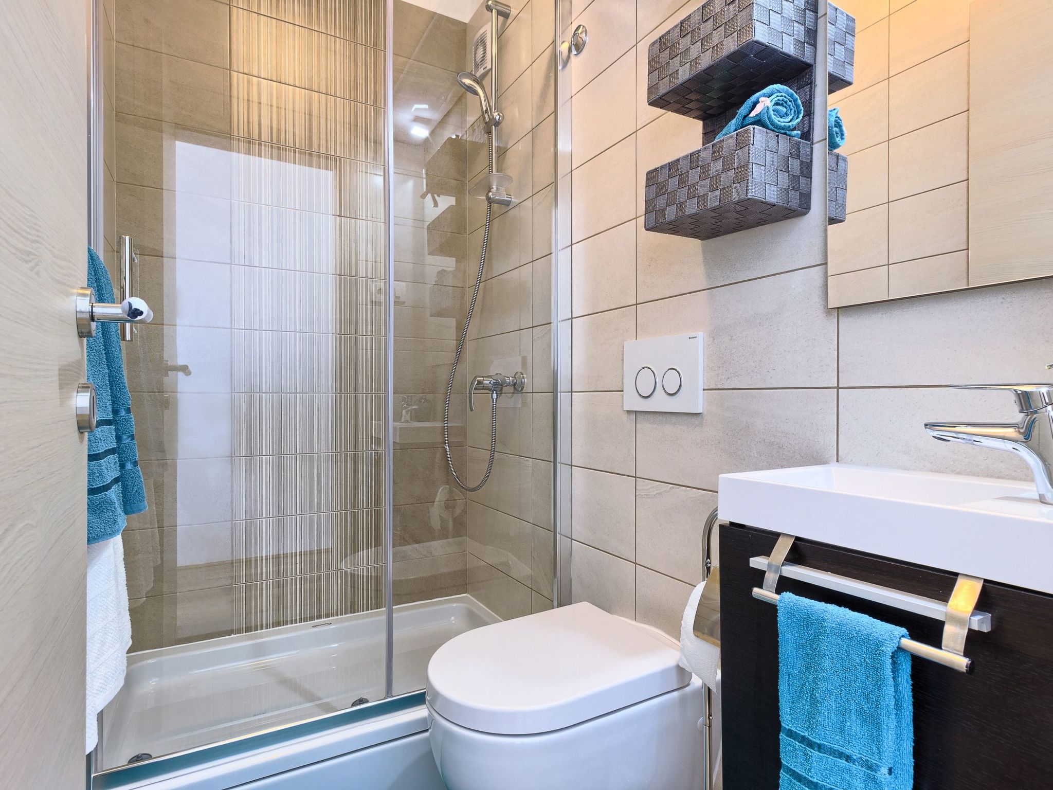 "Split Area Apartment"-Dedans