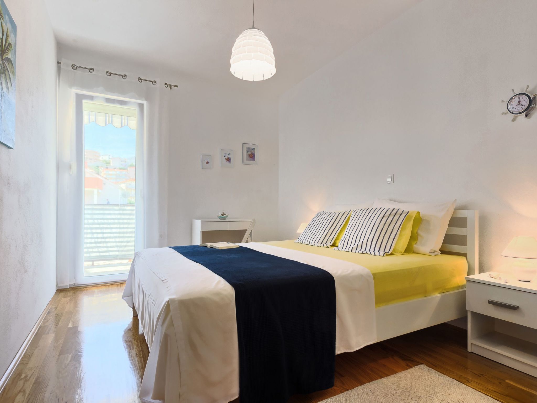 "Split Area Apartment"-Dedans