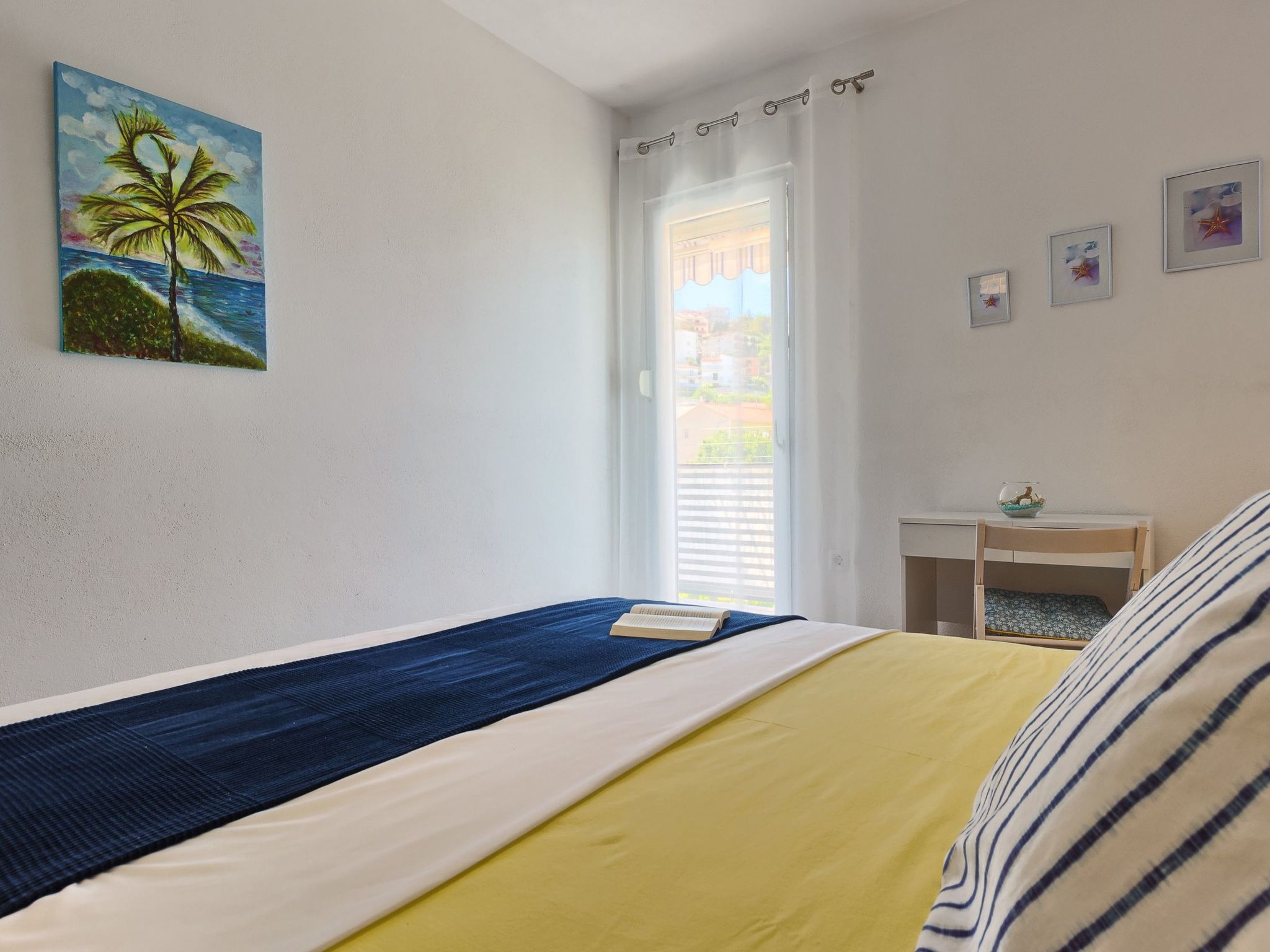 "Split Area Apartment"-Dedans