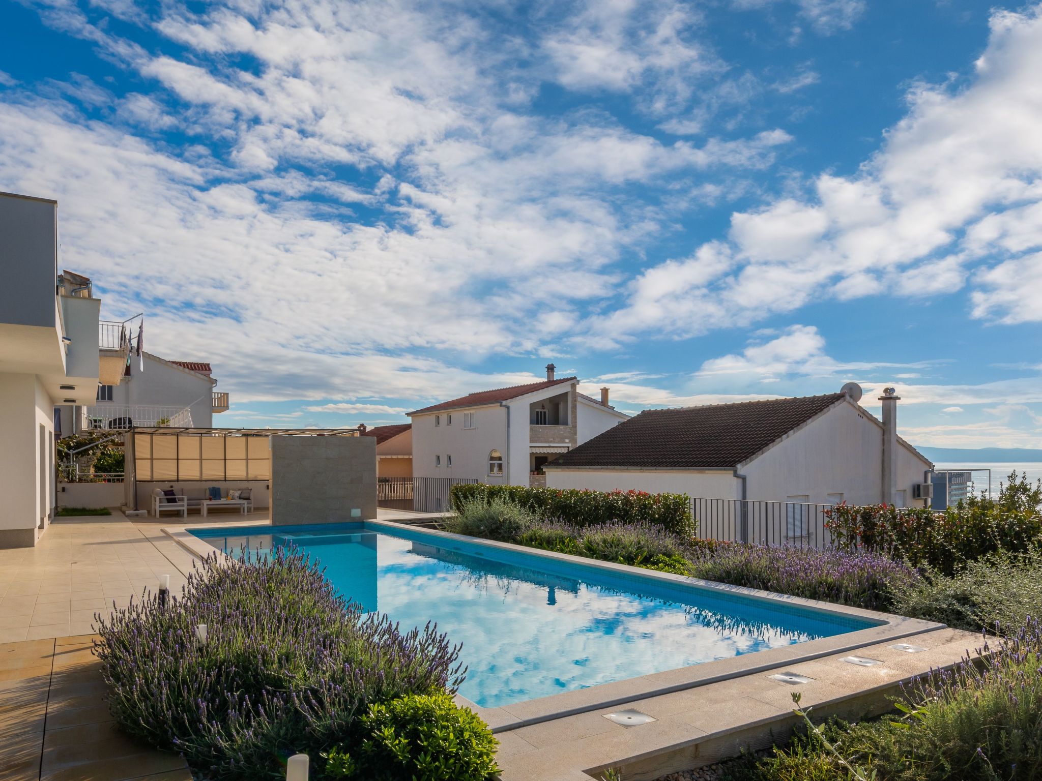 Ferienvilla "Elena" mit eigenem Pool-Drinnen