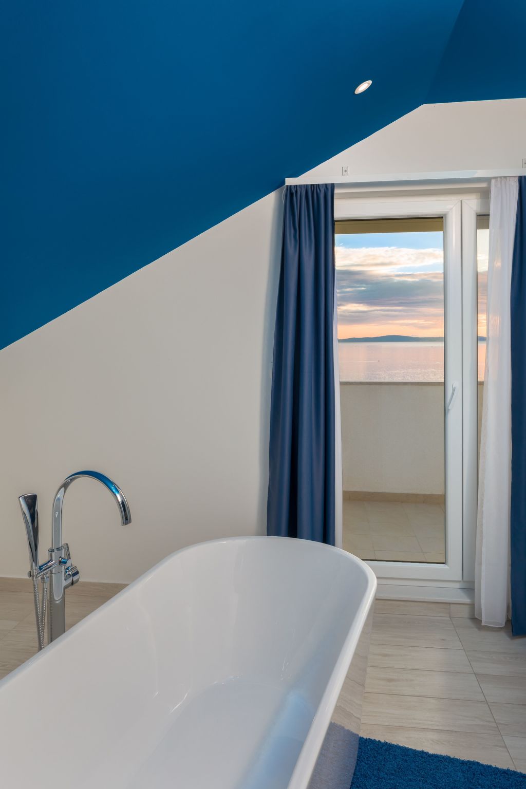 Ferienvilla "Elena" mit eigenem Pool-Drinnen