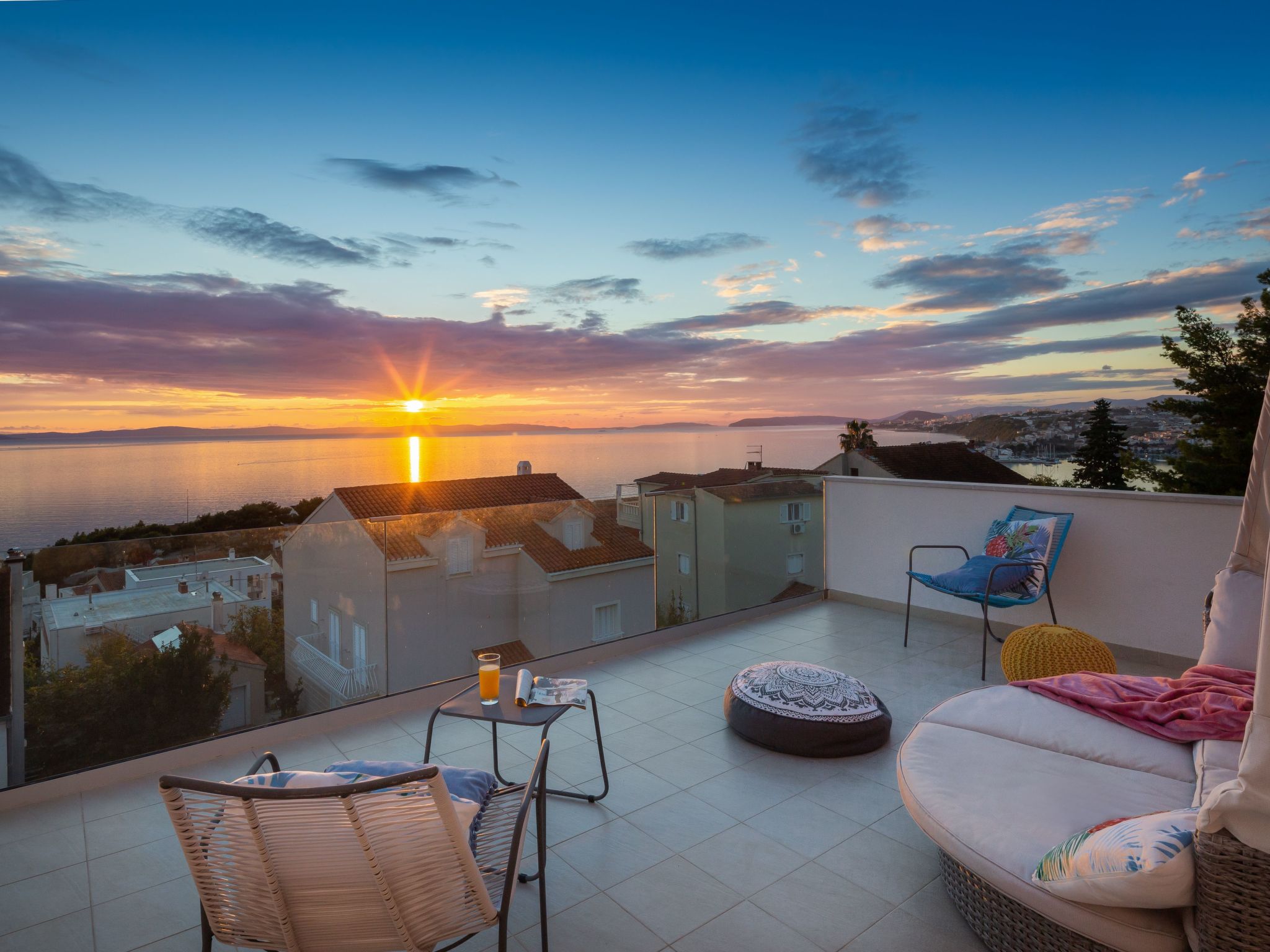 Ferienvilla "Elena" mit eigenem Pool-Drinnen