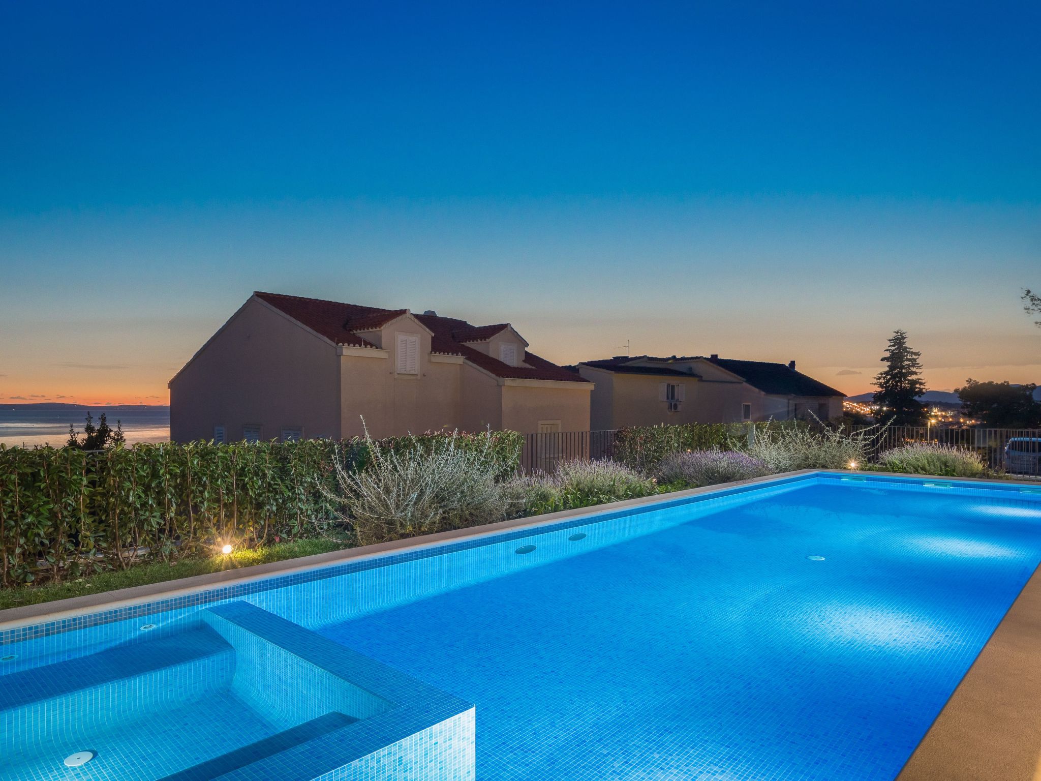 Ferienvilla "Elena" mit eigenem Pool-Drinnen