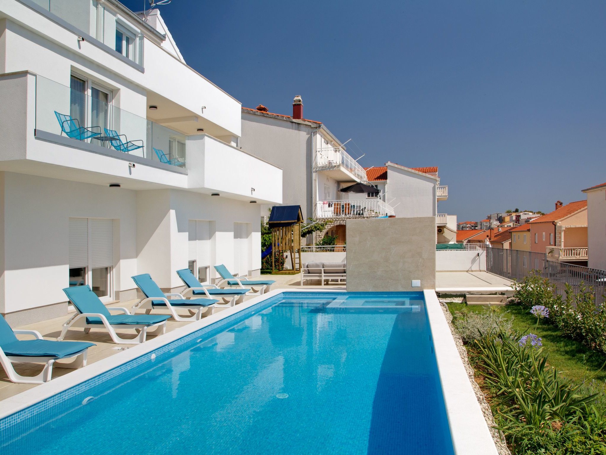 Ferienvilla "Elena" mit eigenem Pool-Drinnen