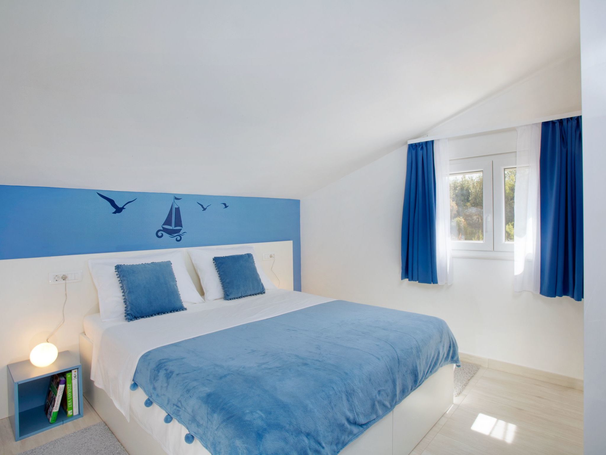 Ferienvilla "Elena" mit eigenem Pool-Drinnen