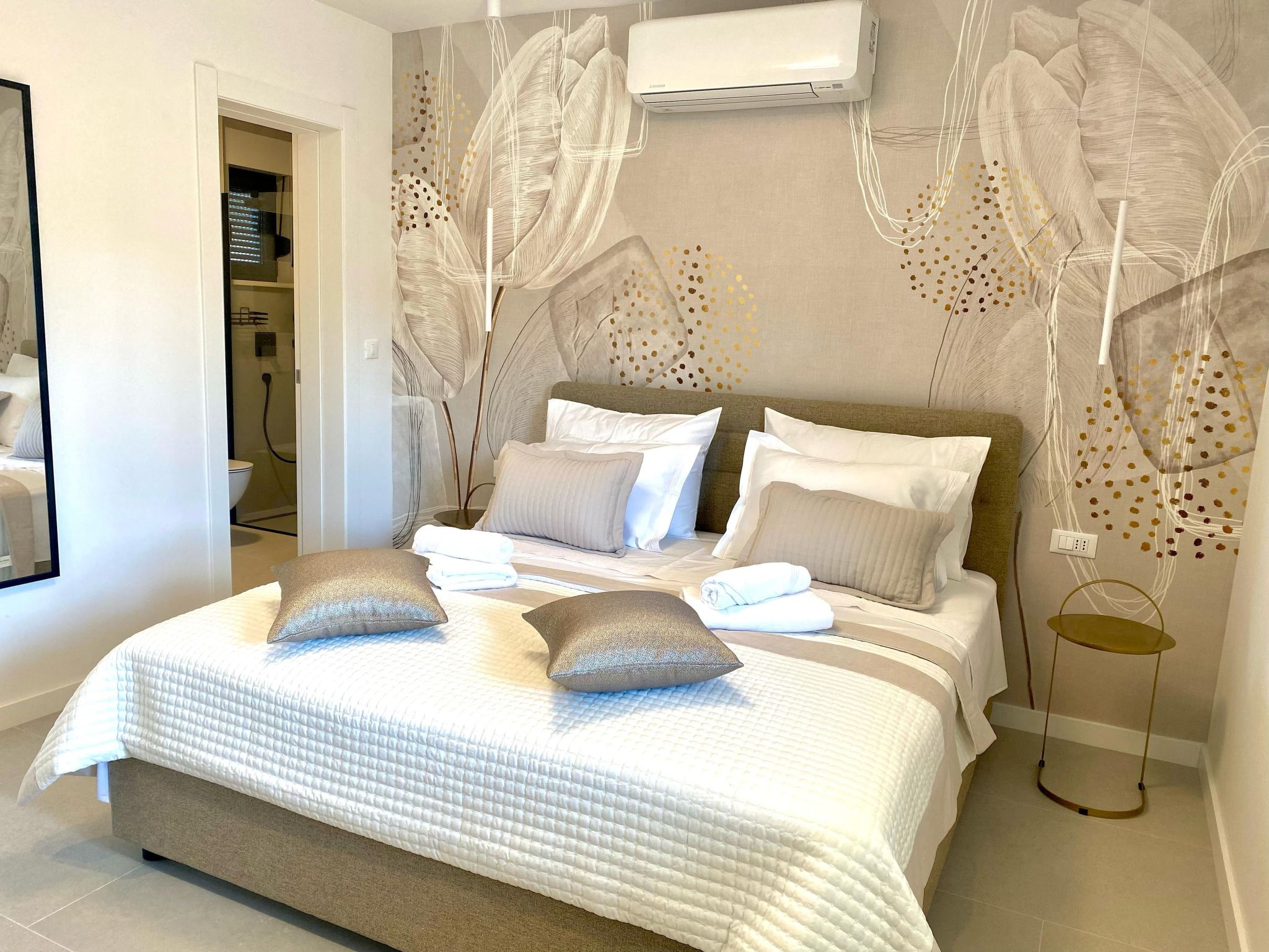 Villa mit beheiztem Infinity-Pool und Massagedüsen-Dedans