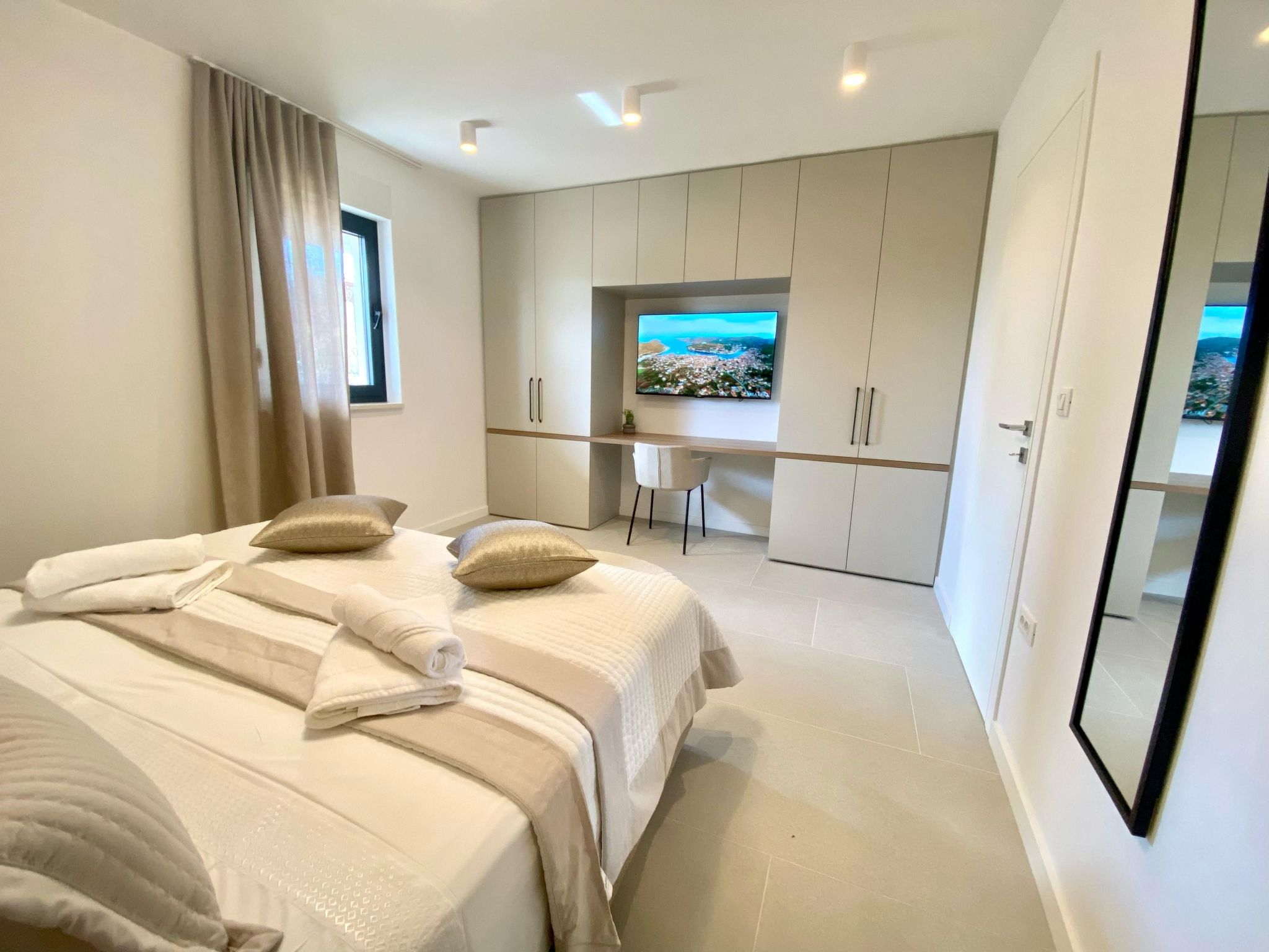 Villa mit beheiztem Infinity-Pool und Massagedüsen-Dedans