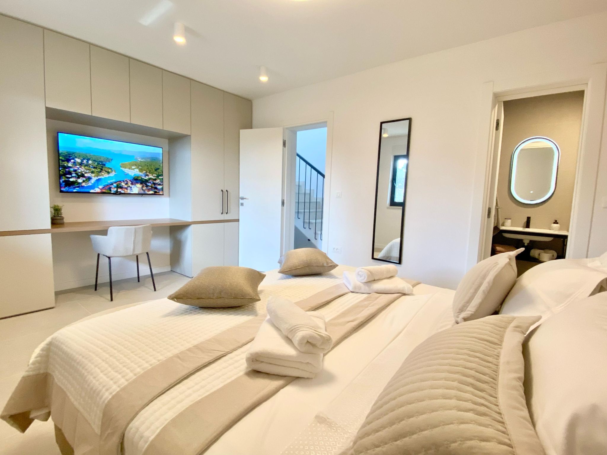 Villa mit beheiztem Infinity-Pool und Massagedüsen-Dedans