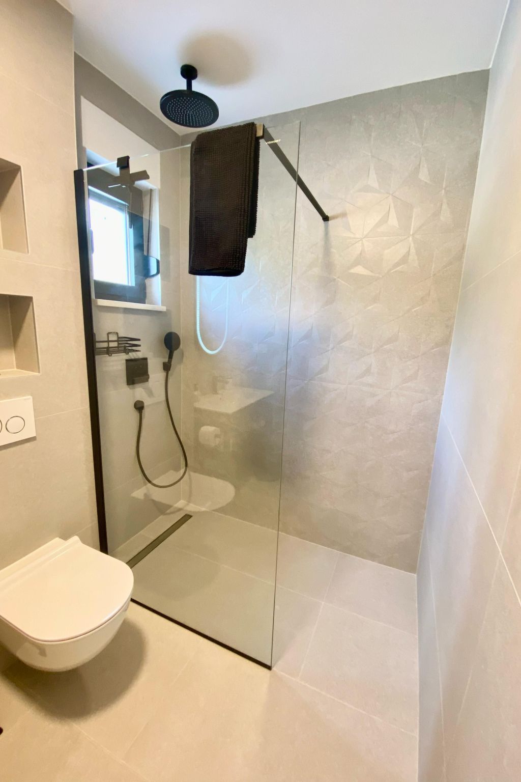 Villa mit beheiztem Infinity-Pool und Massagedüsen-Dedans