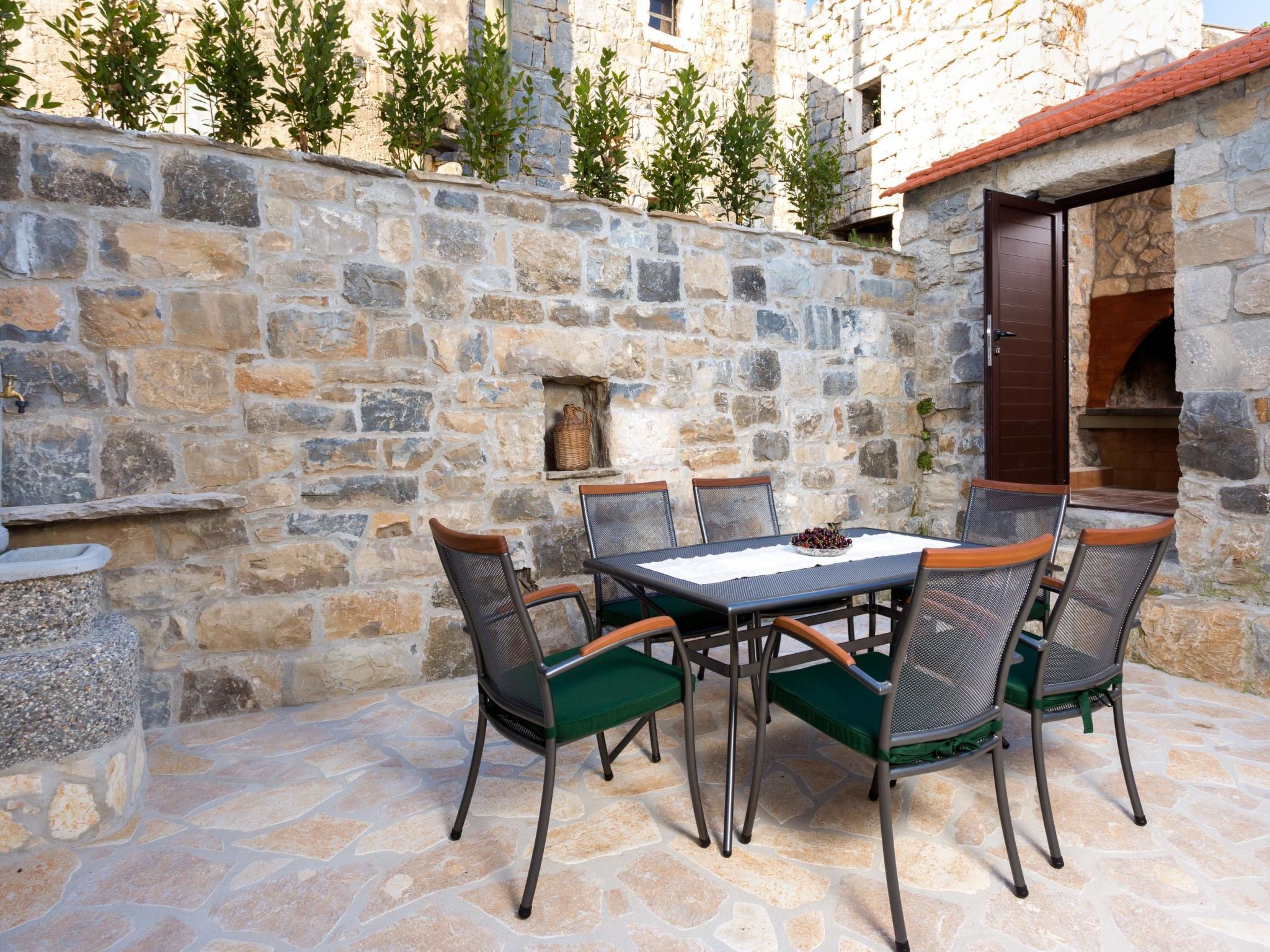 In Srinjine mit Privatem Pool-Image-tags.info