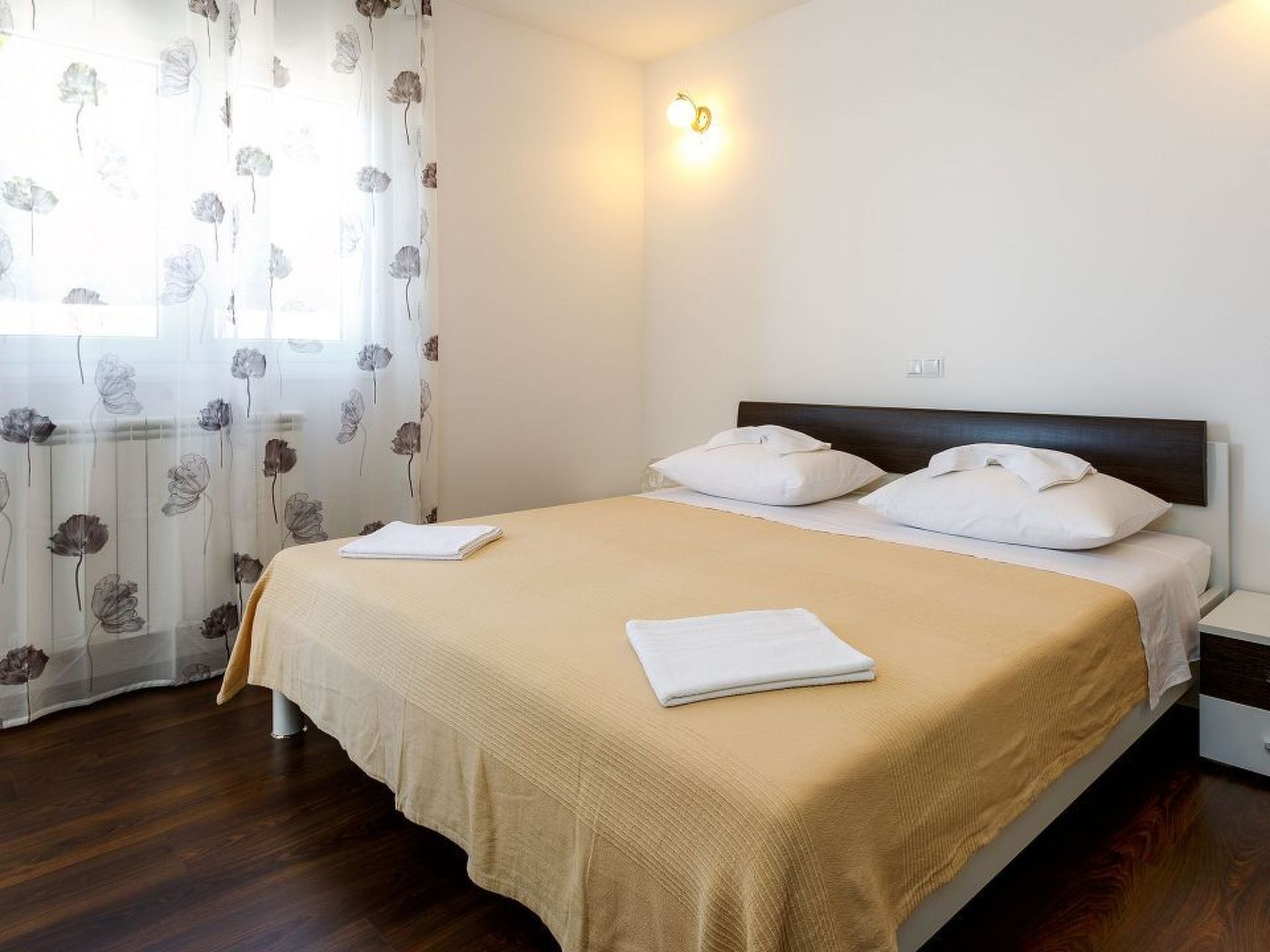 In Dugi Rat mit Großer Terrasse-Image-tags.info