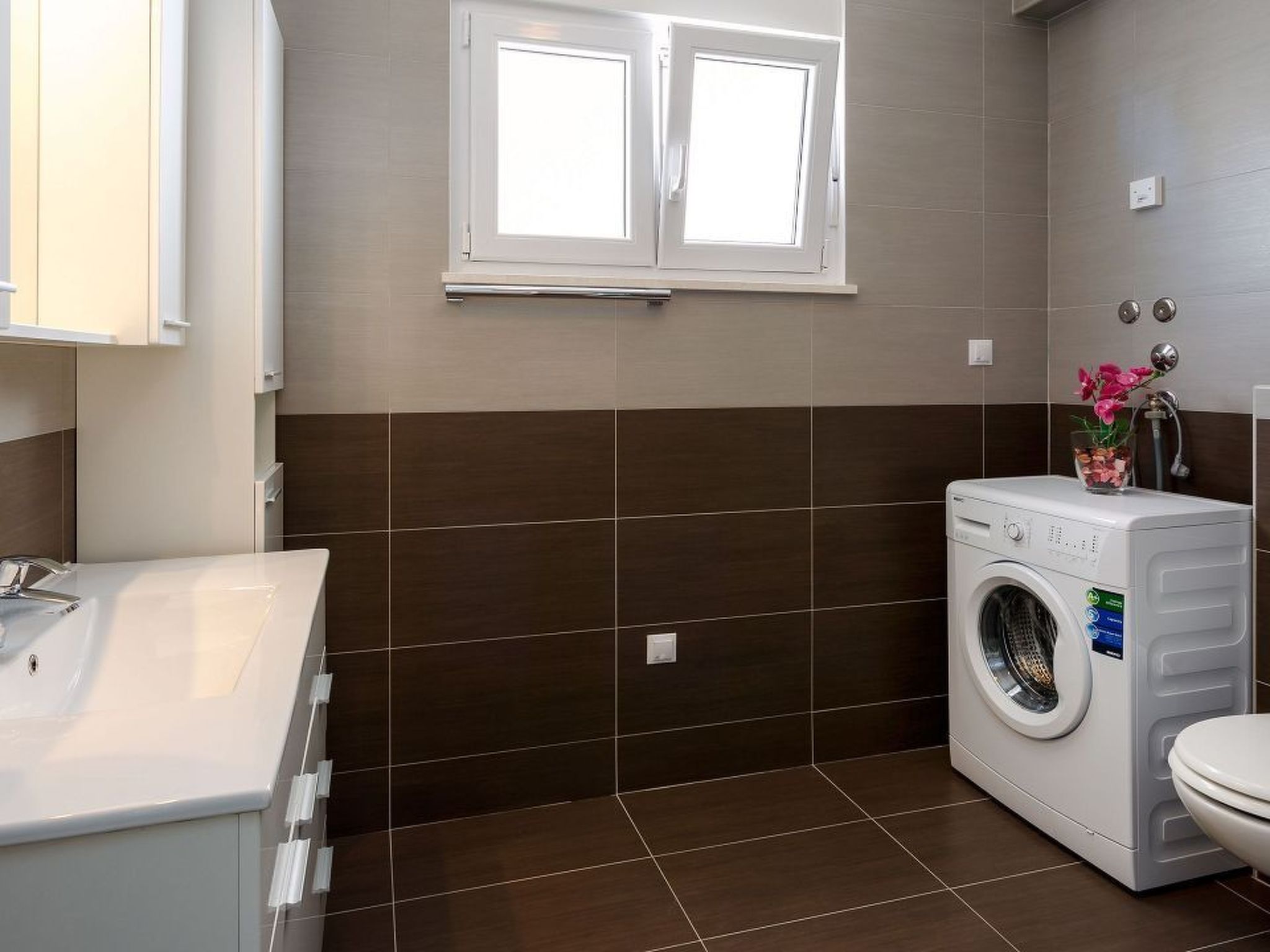 In Dugi Rat mit Großer Terrasse-Image-tags.info