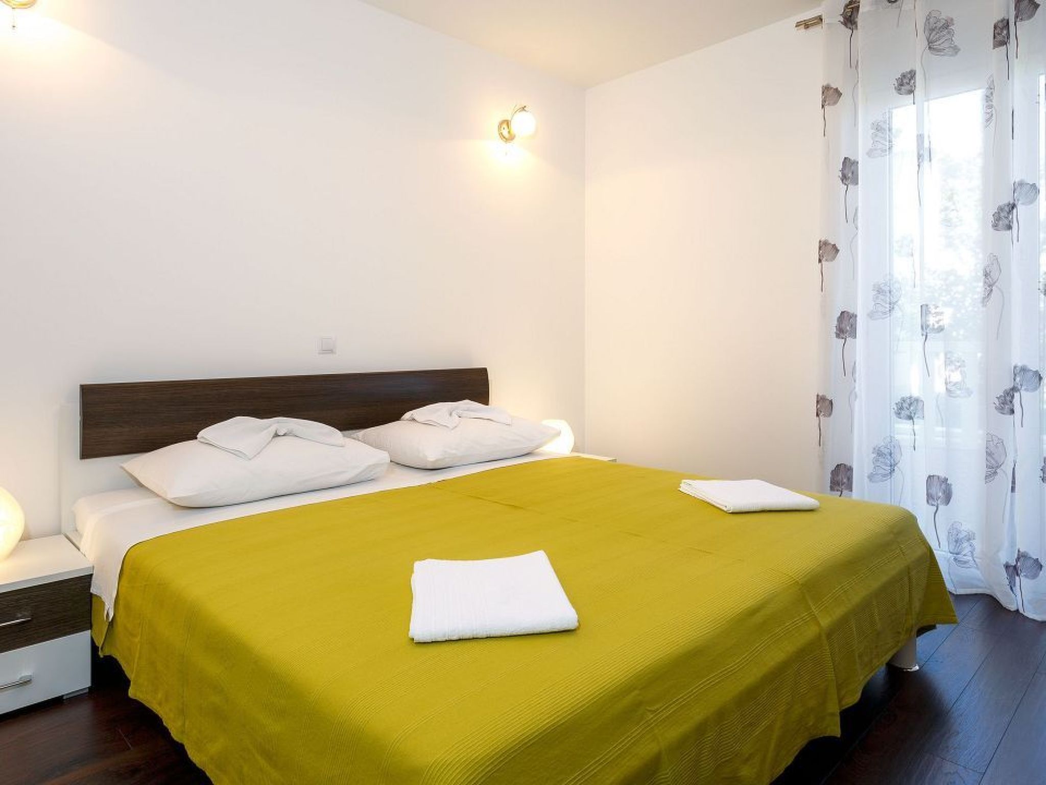 In Dugi Rat mit Großer Terrasse-Image-tags.info