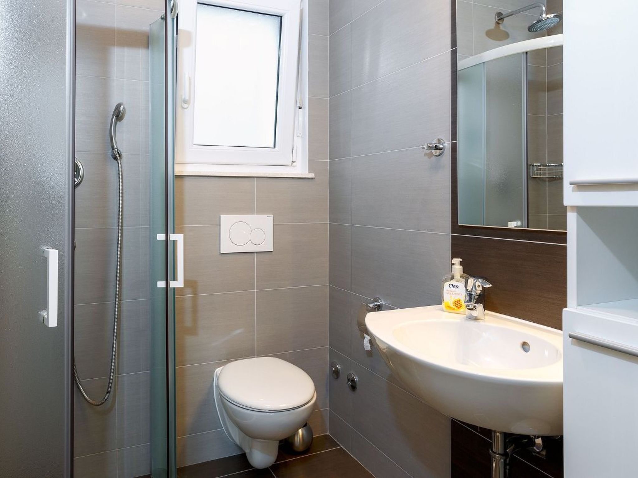 In Dugi Rat mit Großer Terrasse-Image-tags.info