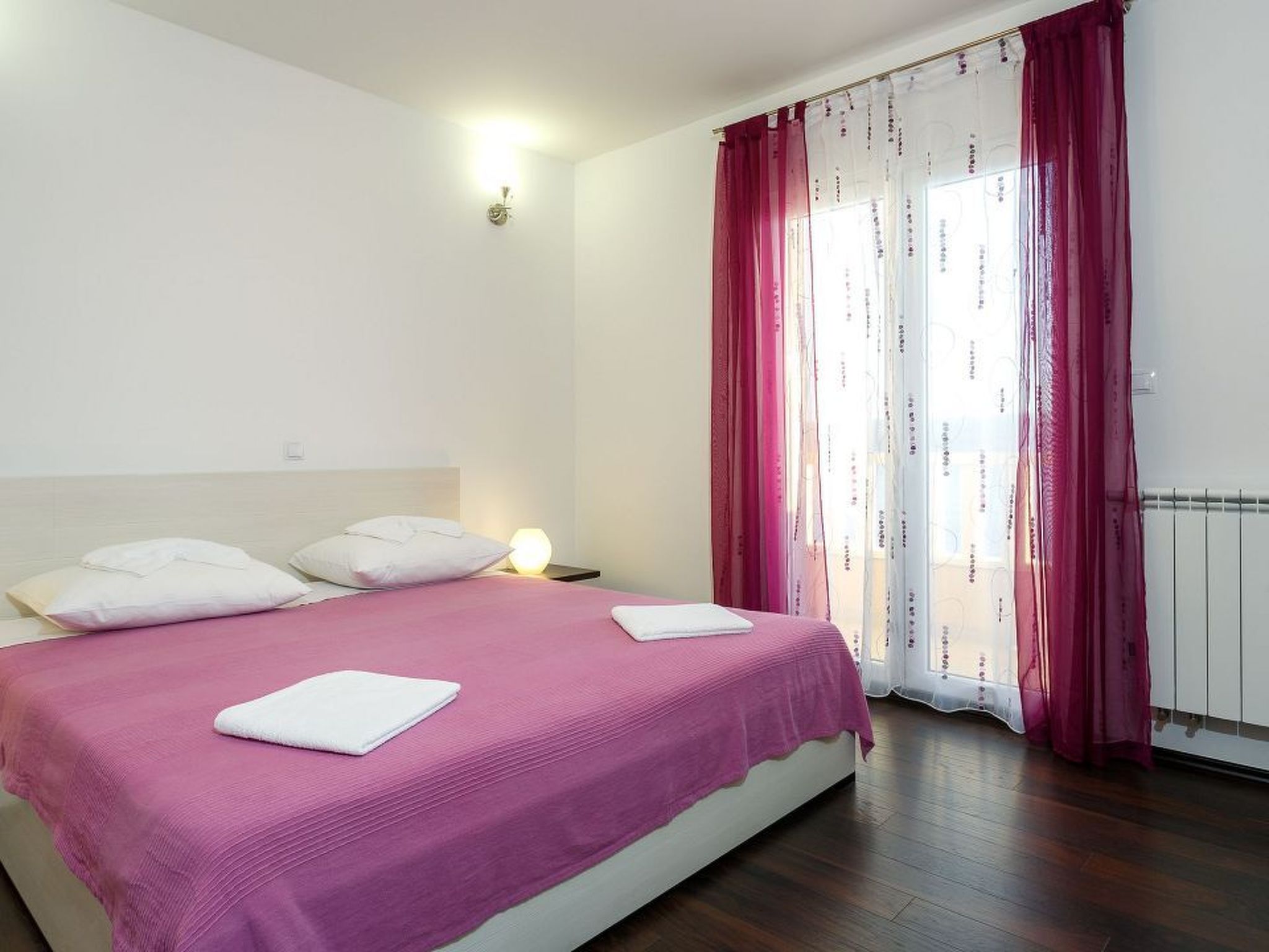 Wohnung in Dugi Rat mit Großer Terrasse-Image-tags.info