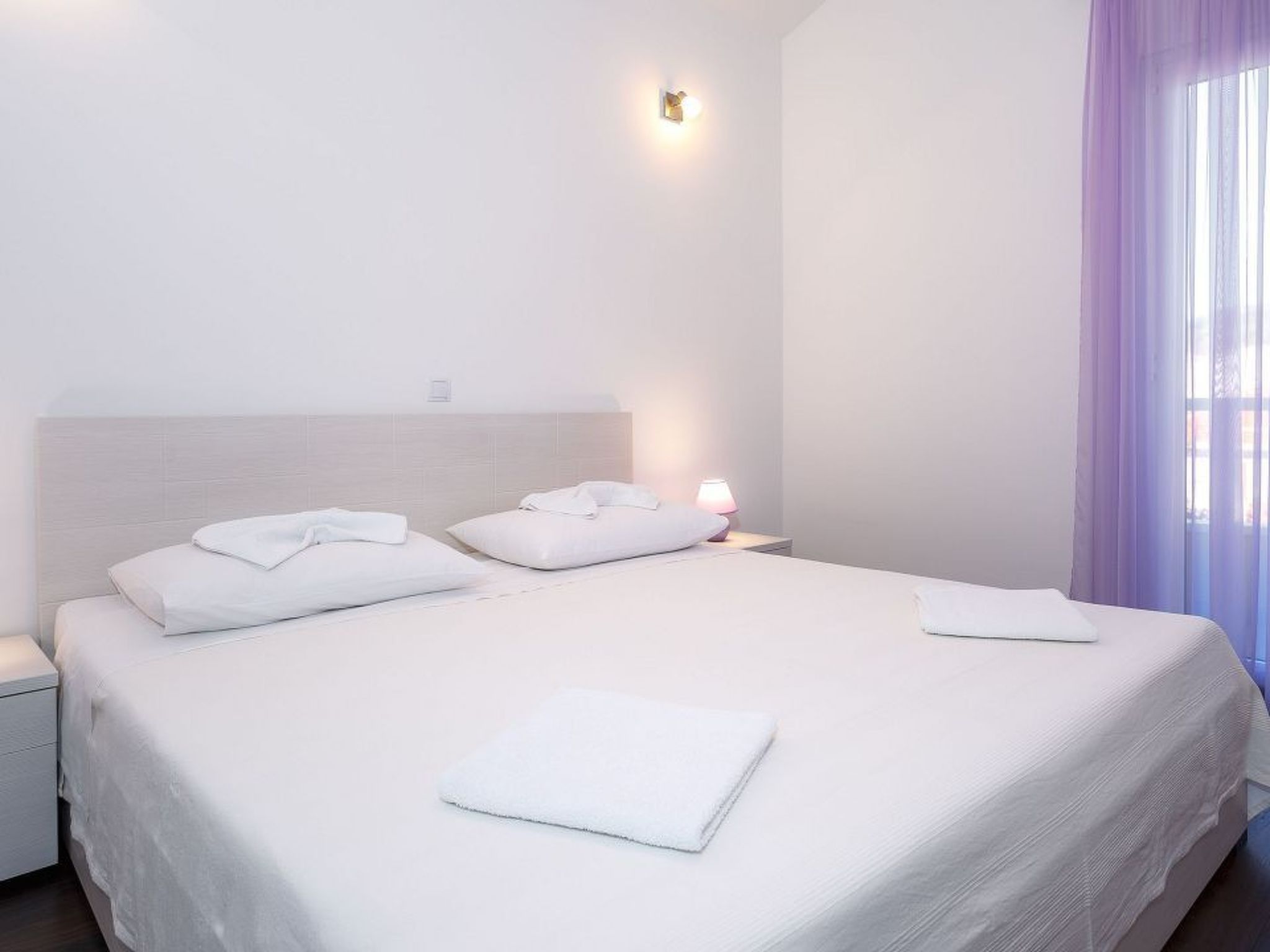 Wohnung in Dugi Rat mit Großer Terrasse-Image-tags.info