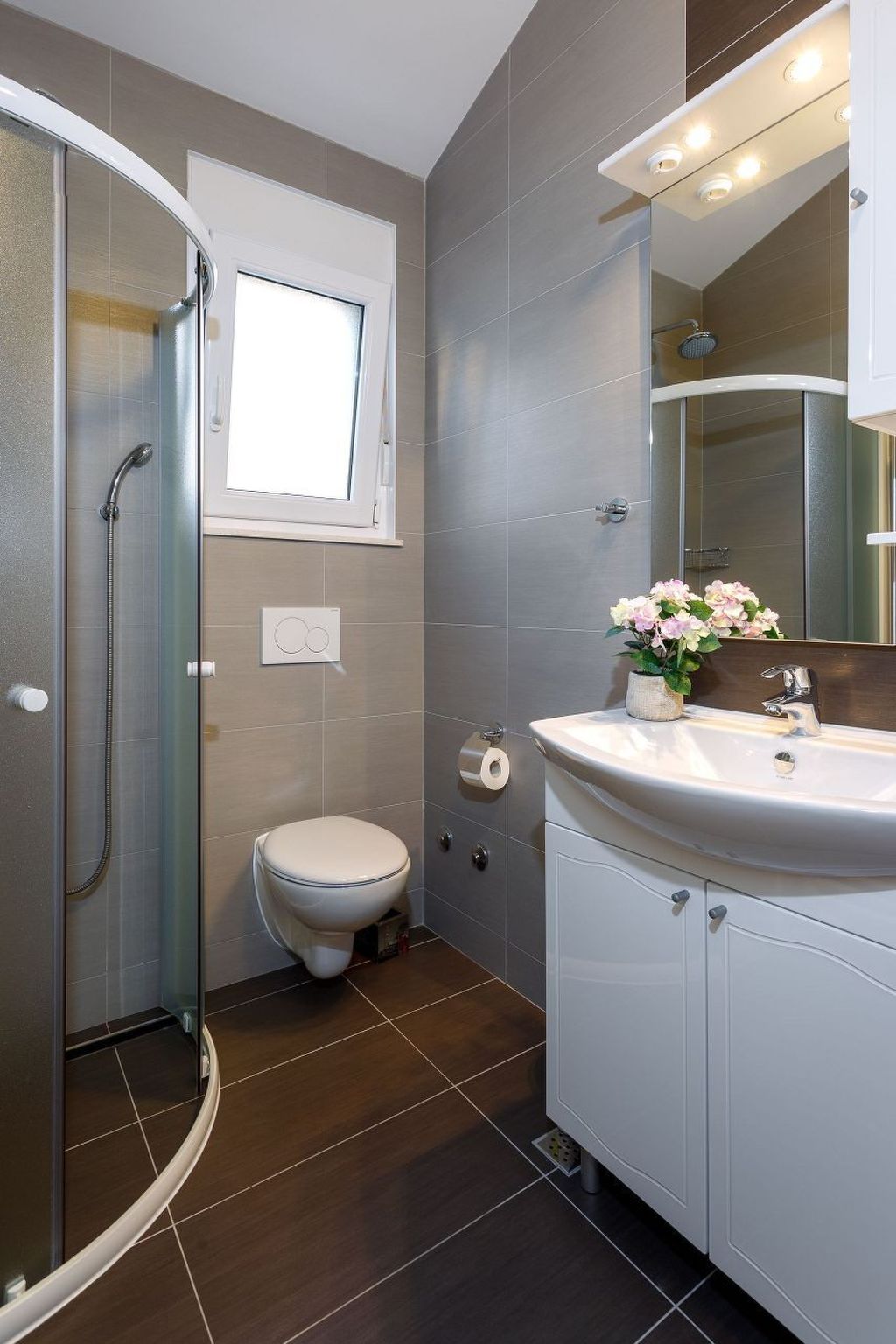 Wohnung in Dugi Rat mit Großer Terrasse-Image-tags.info