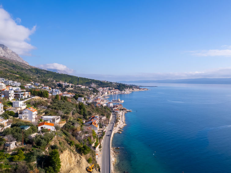 Appartement Prskalo: op 1,0 km van het centrum van Omiš in Omiš