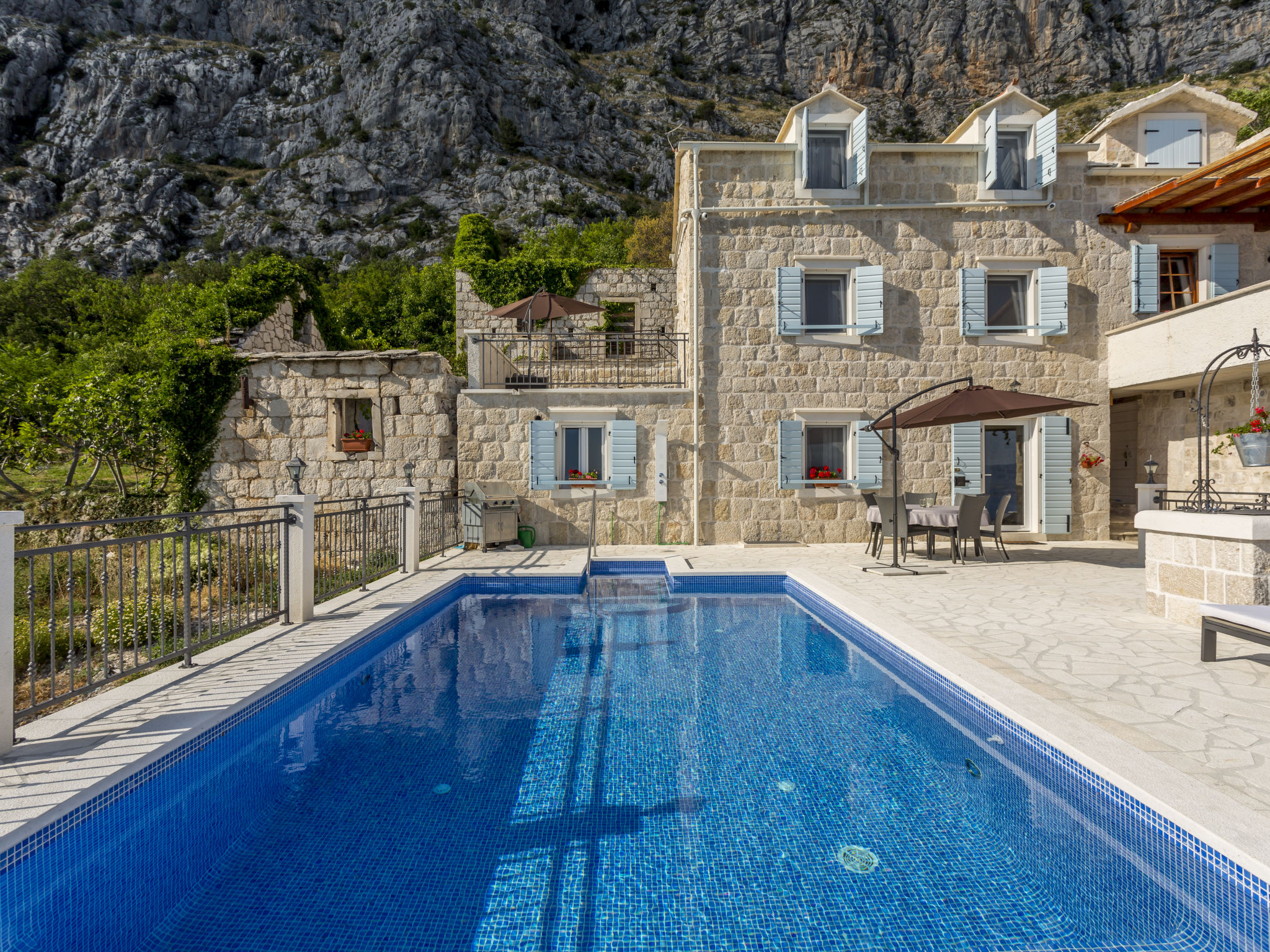Villa Nareste: Gerenoveerde zeezichtvilla met verwarmd zwembad in Omiš - foto 17