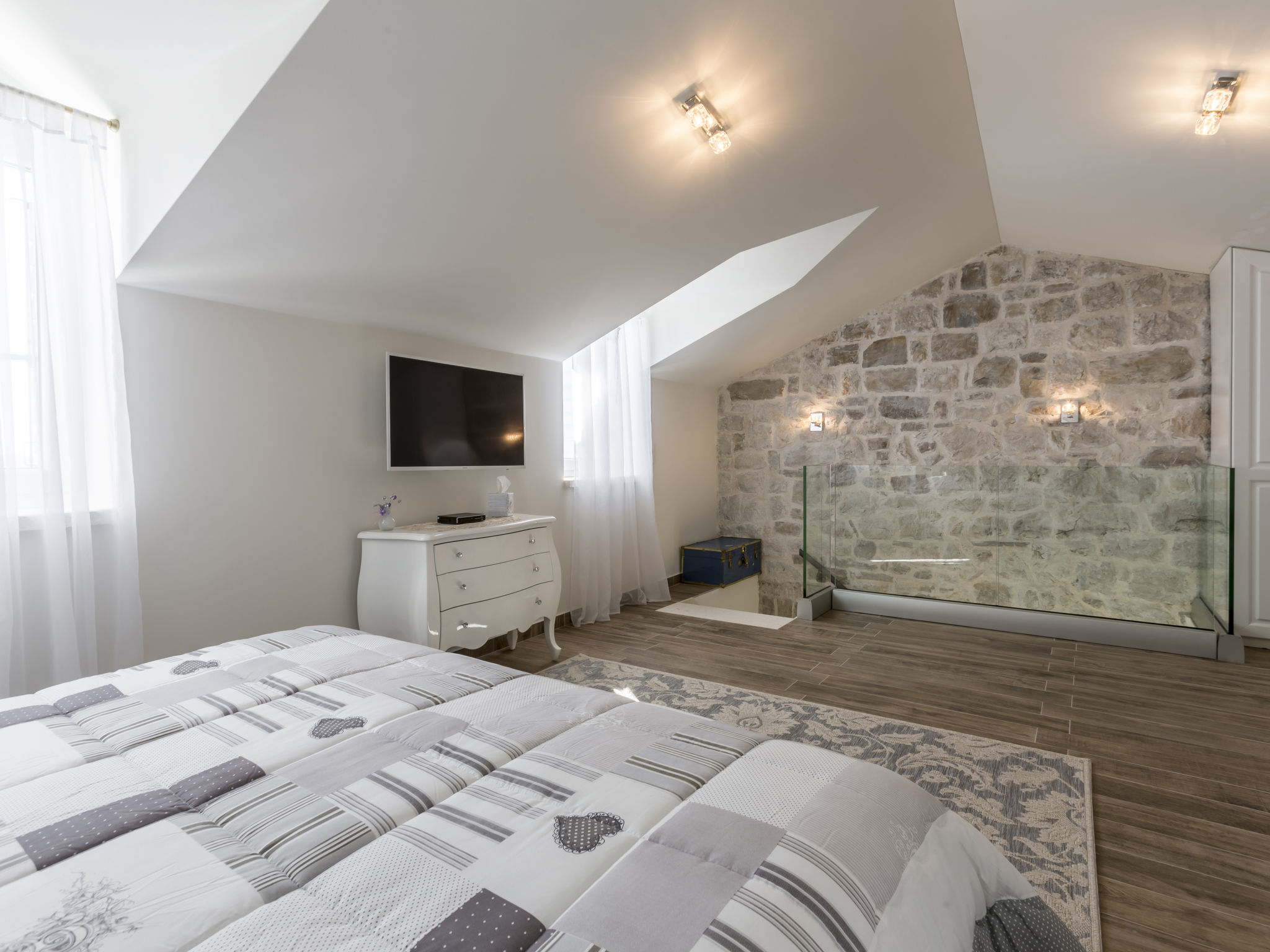 Villa Nareste: Gerenoveerde zeezichtvilla met verwarmd zwembad in Omiš - foto 36