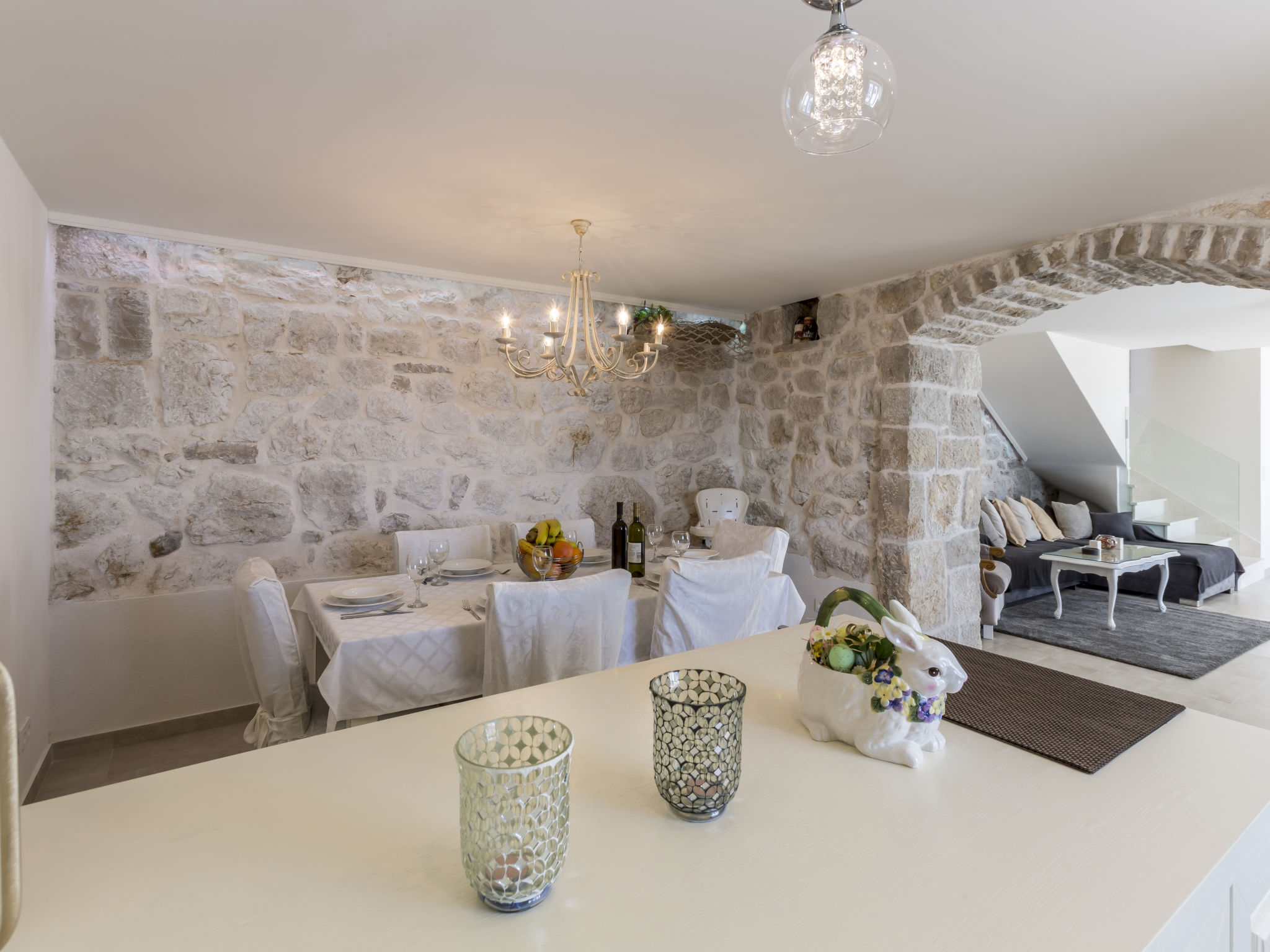Villa Nareste: Gerenoveerde zeezichtvilla met verwarmd zwembad in Omiš - foto 11