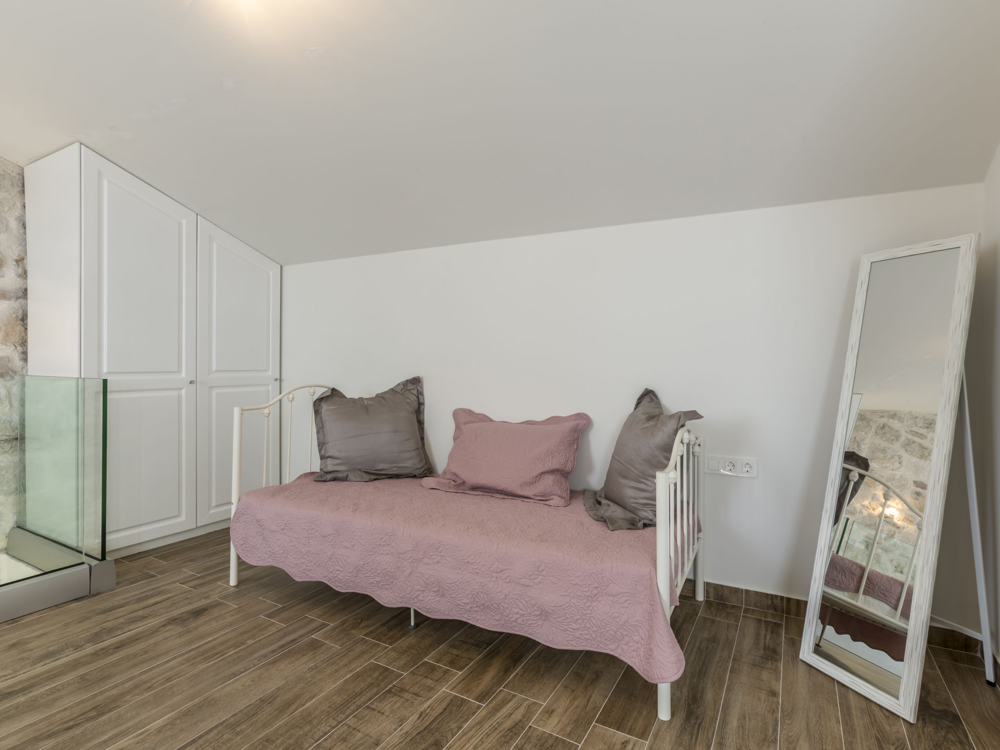 Villa Nareste: Gerenoveerde zeezichtvilla met verwarmd zwembad in Omiš - foto 26