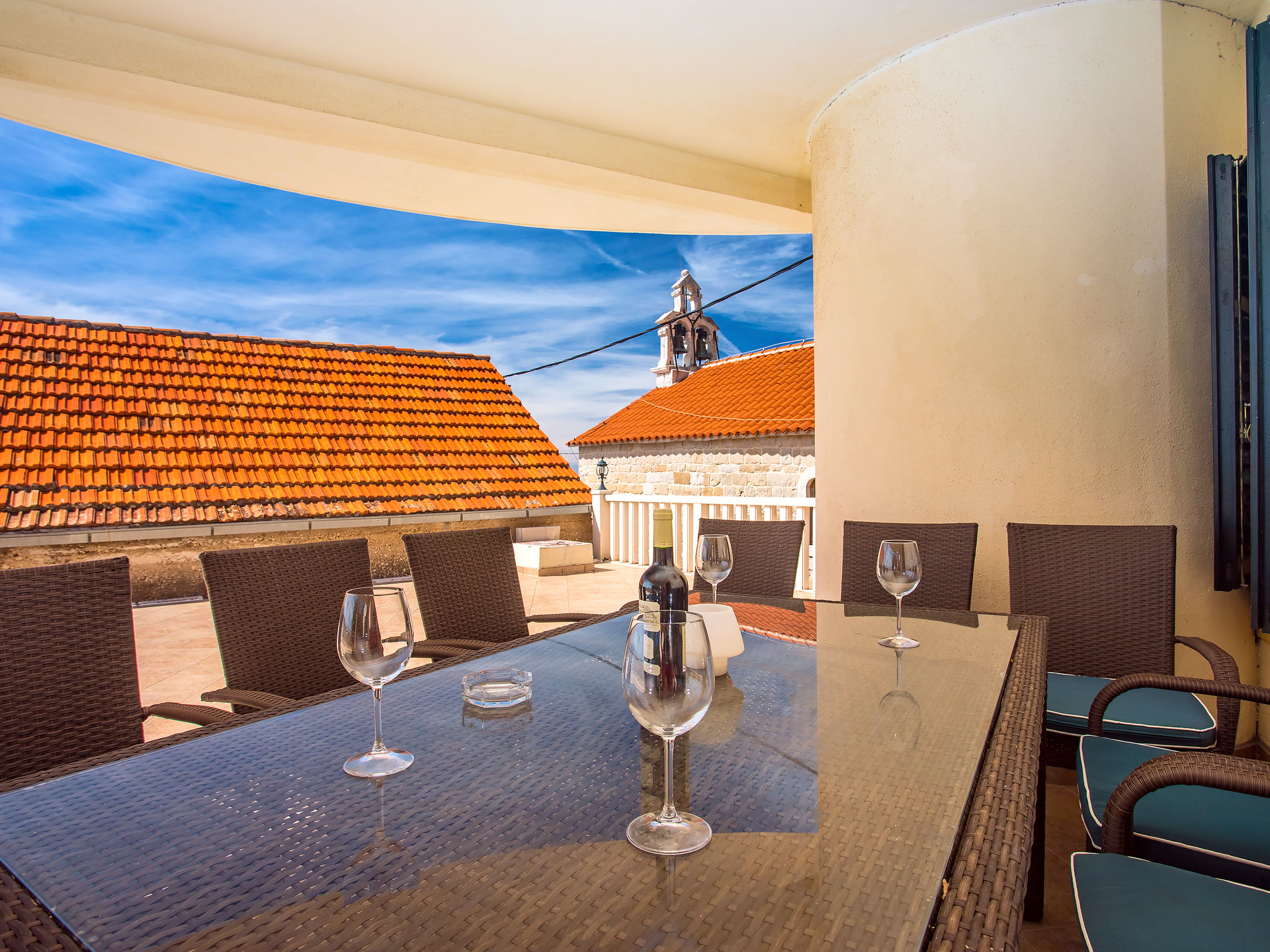 Villa Jolie Amazing Stone: Ruim vakantiehuis met zwembad en zeezicht bij Omiš - foto 11