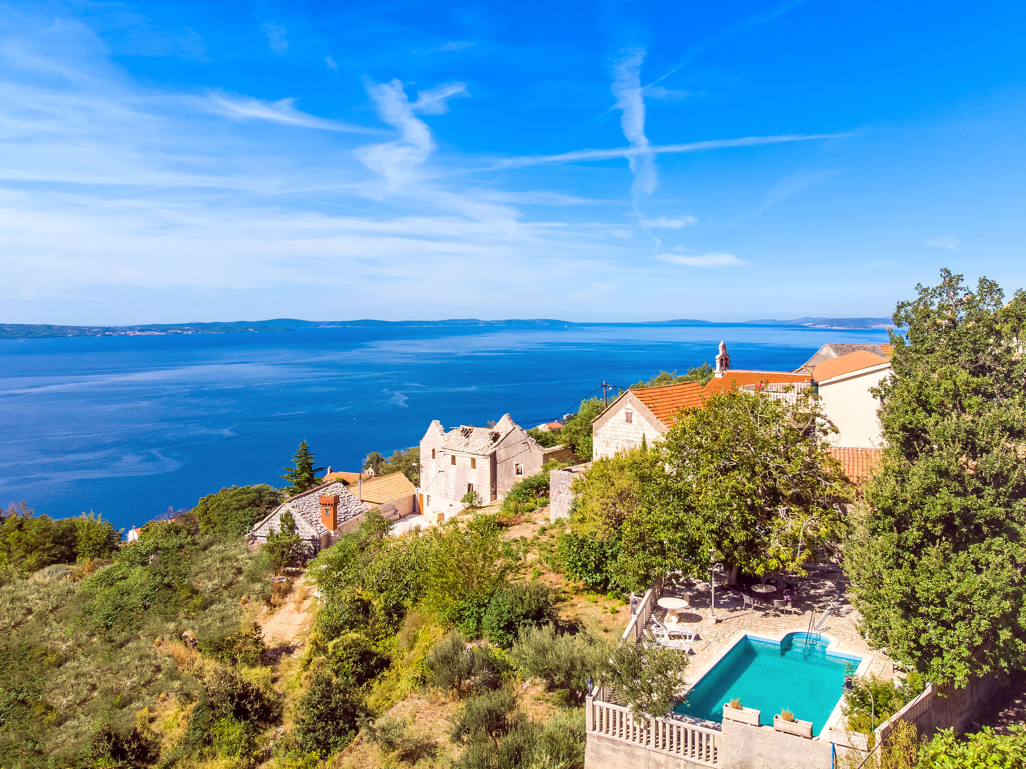 Villa Jolie Amazing Stone: Ruim vakantiehuis met zwembad en zeezicht bij Omiš - foto 8