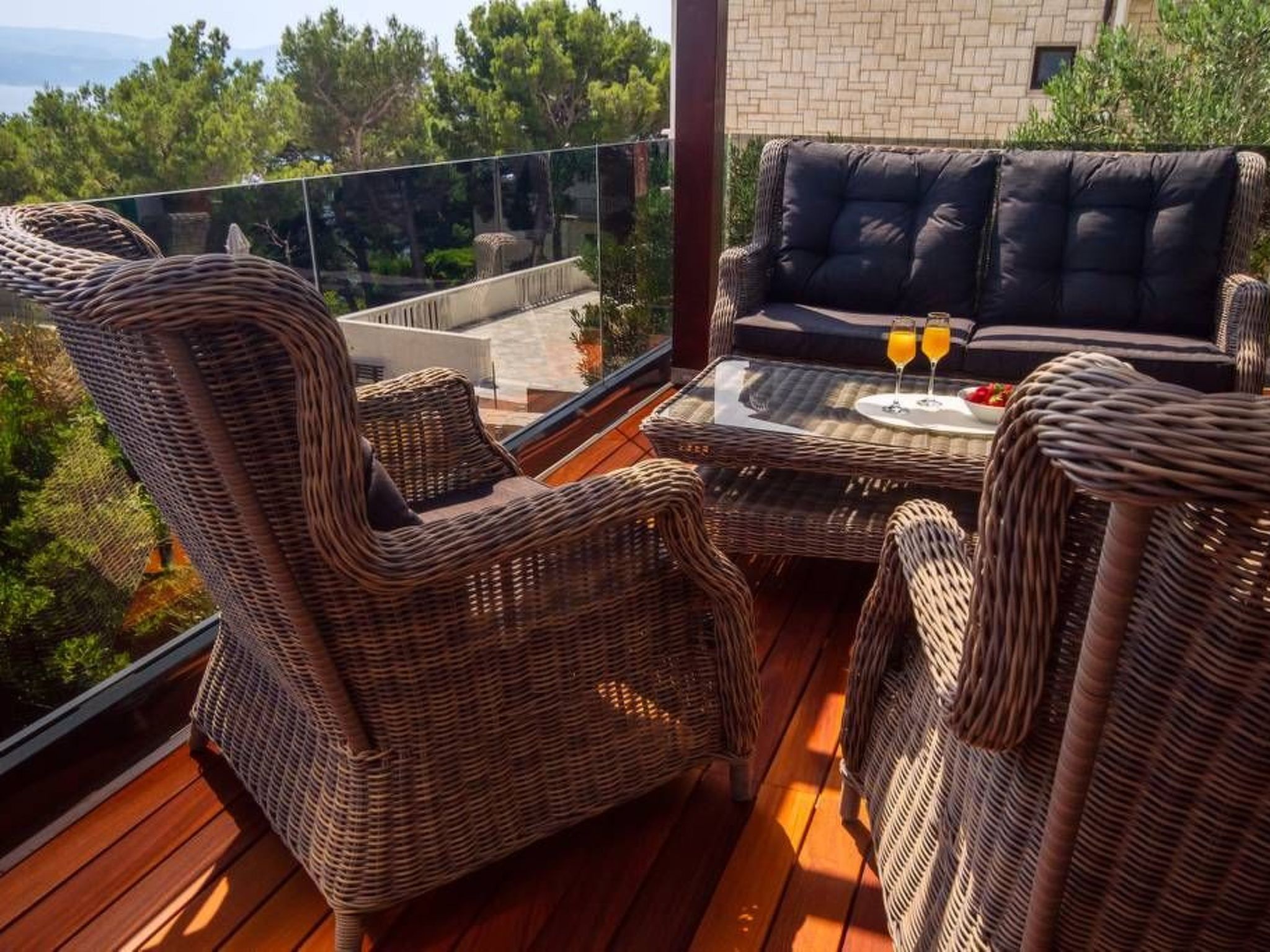 Haus in Stanići mit grünem Garten-Image-tags.info