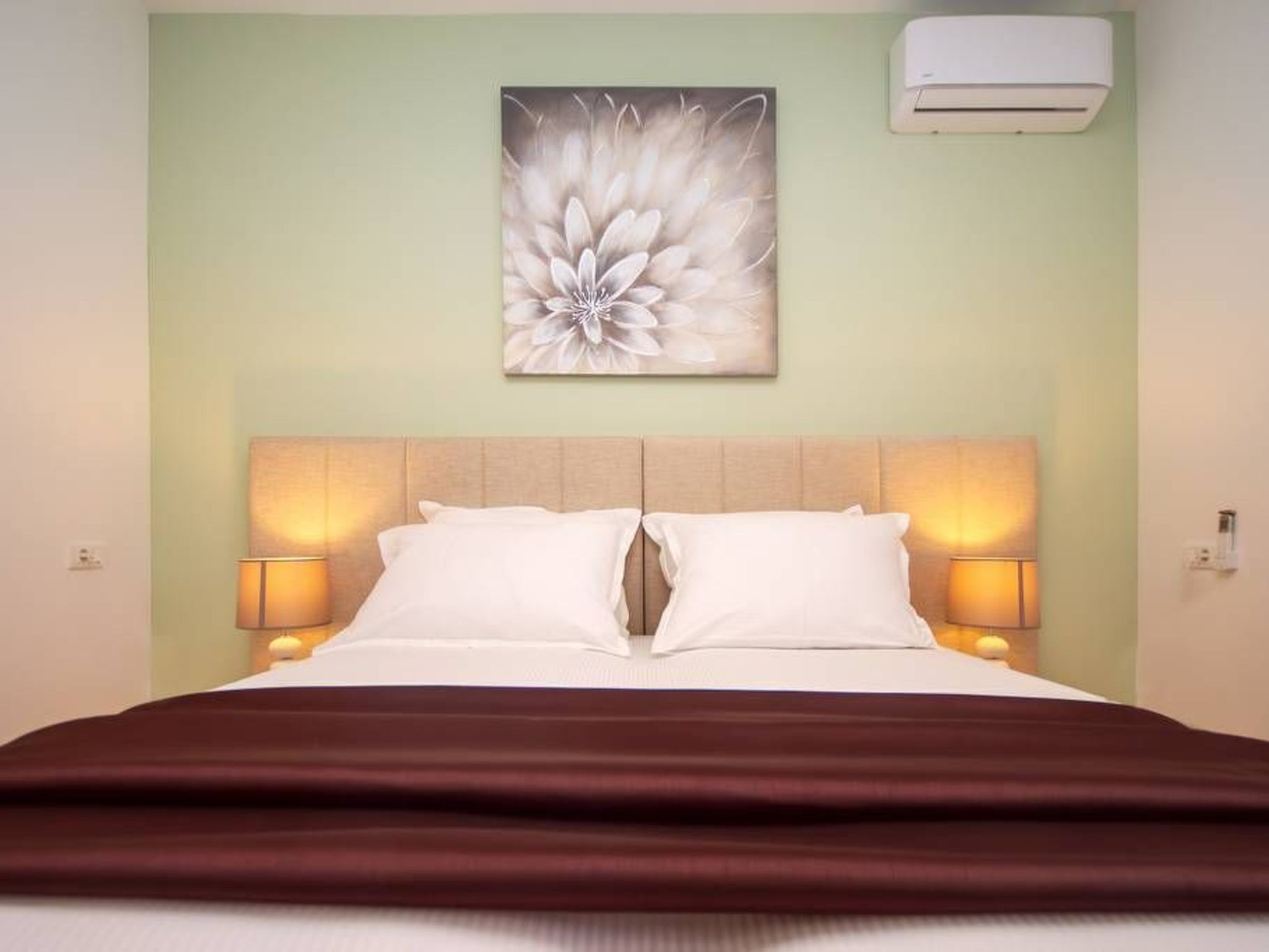 Haus in Stanići mit grünem Garten-Image-tags.info