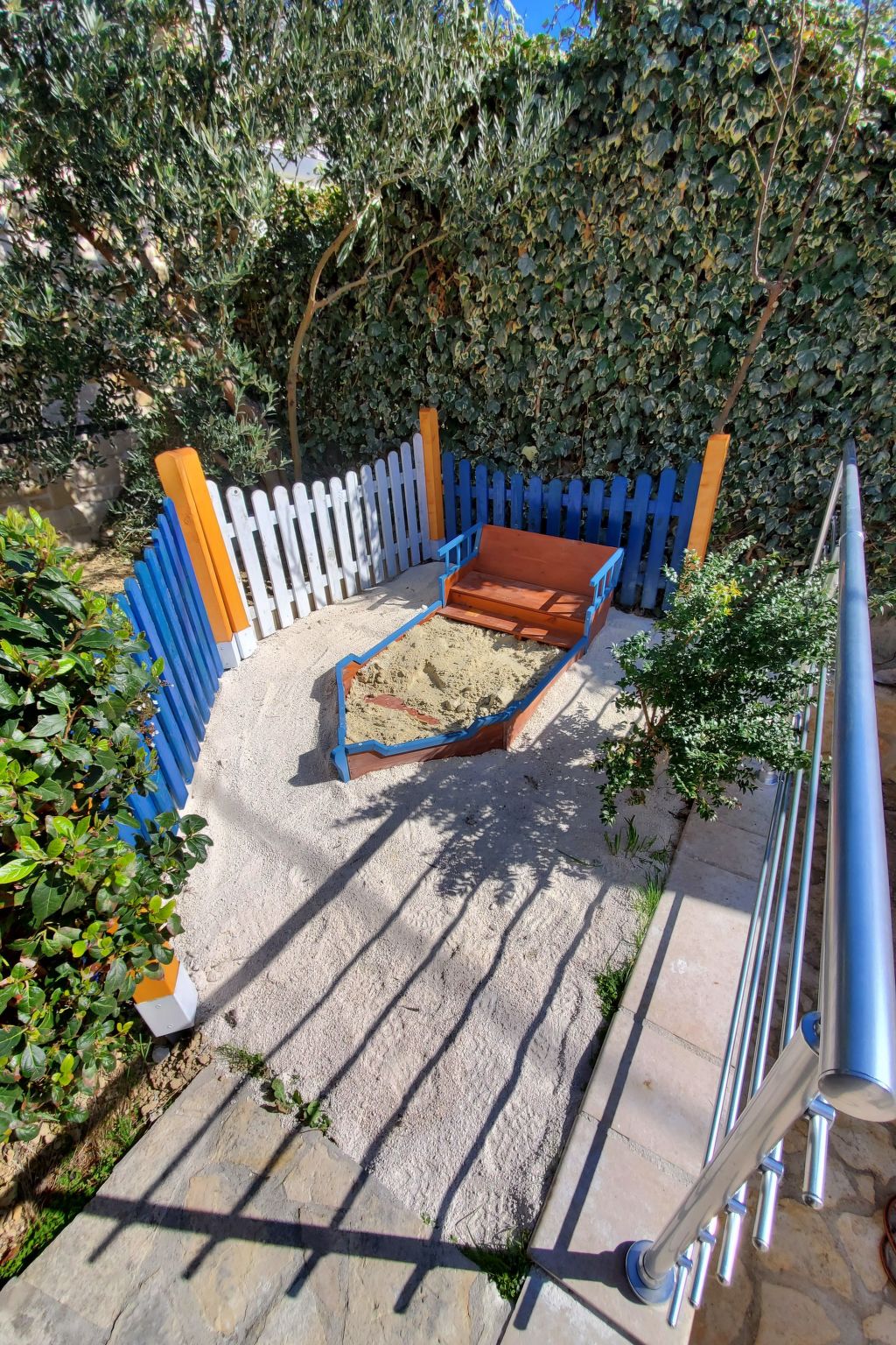 Haus in Stanići mit grünem Garten-Image-tags.info