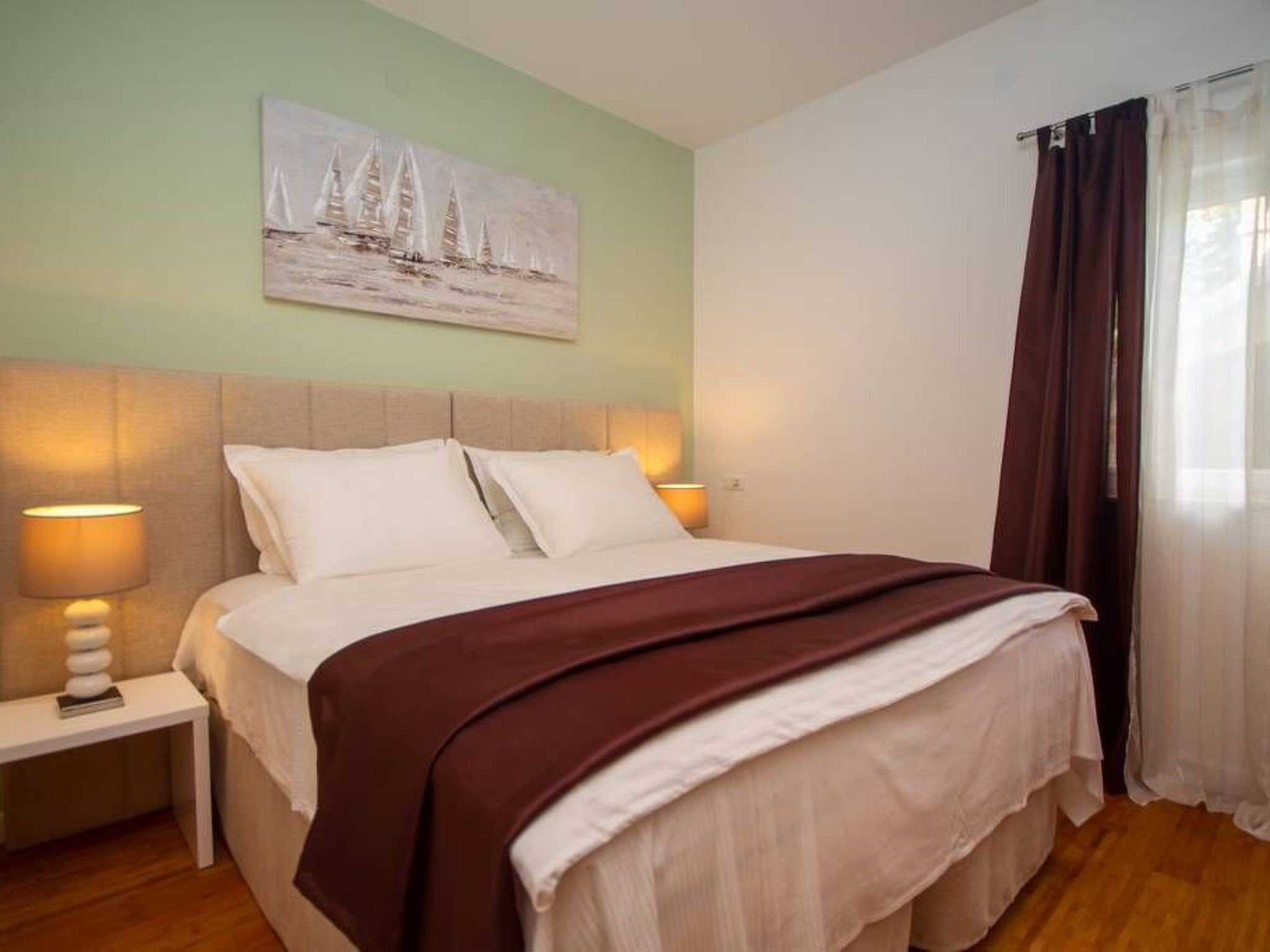 Haus in Stanići mit grünem Garten-Image-tags.info