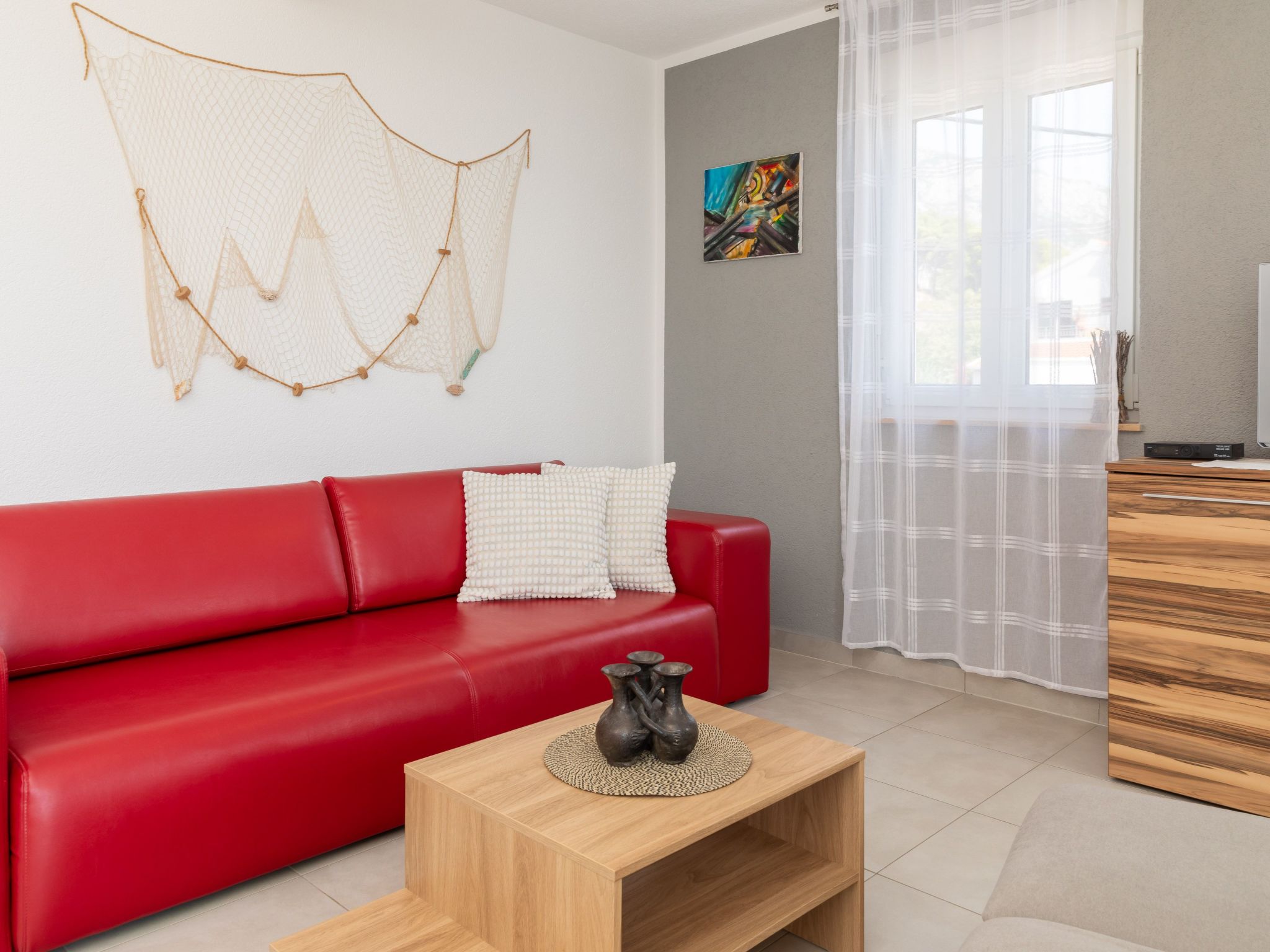 Moderne, helle Ferienwohnung mit Meerblick-Inside